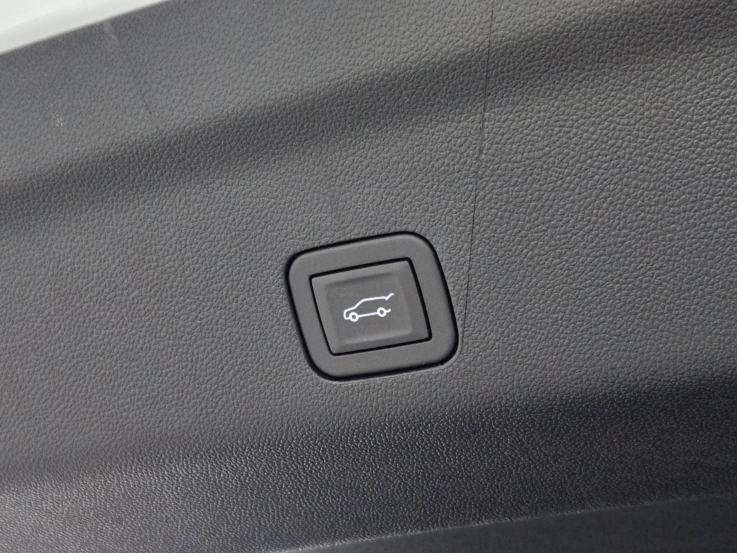2026 Chevrolet Tahoe LT - Photo 16