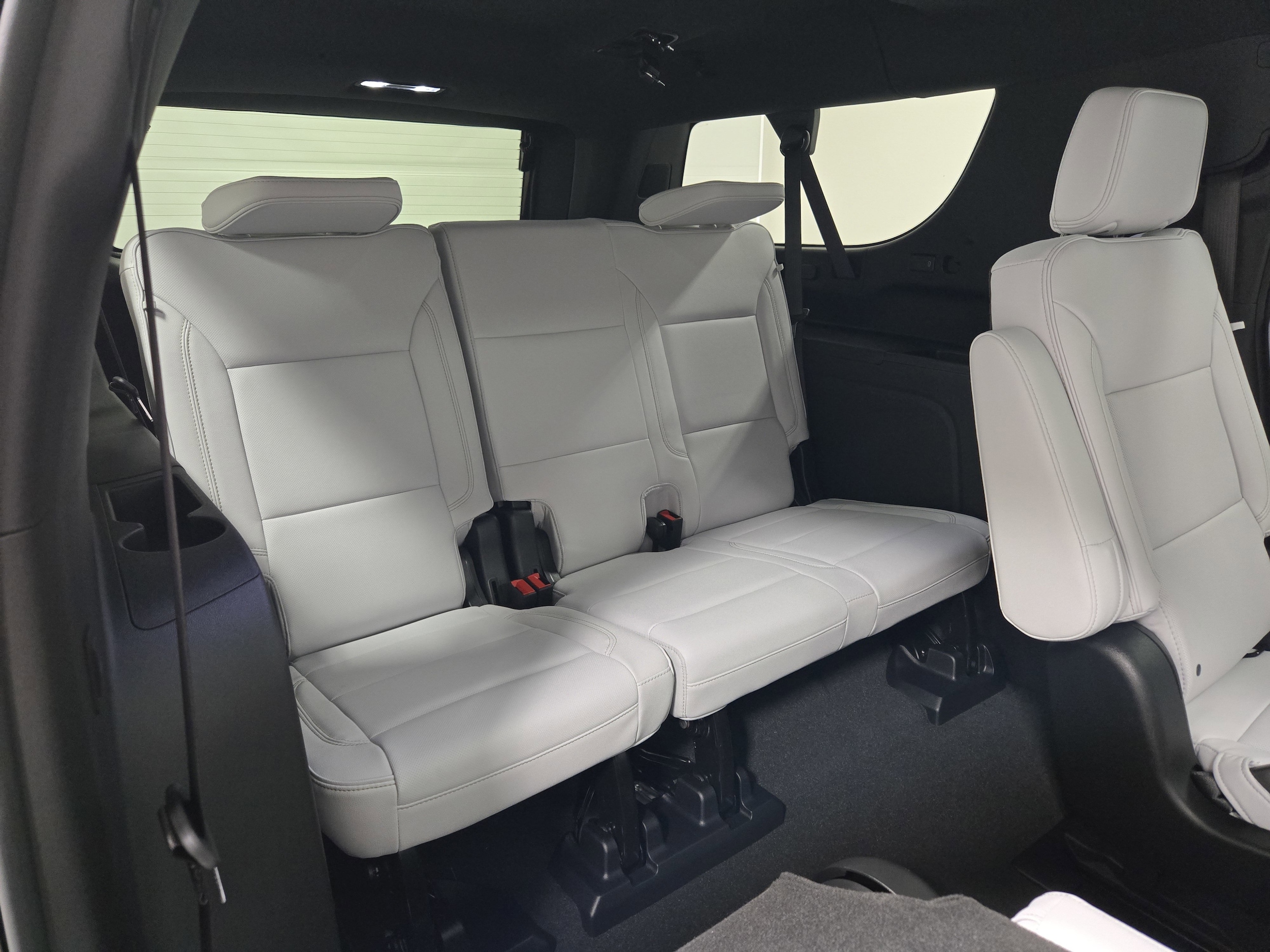 2026 Chevrolet Suburban Premier - Photo 11