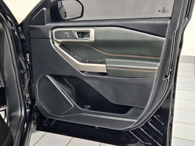 2022 Ford Explorer Timberline photo 2