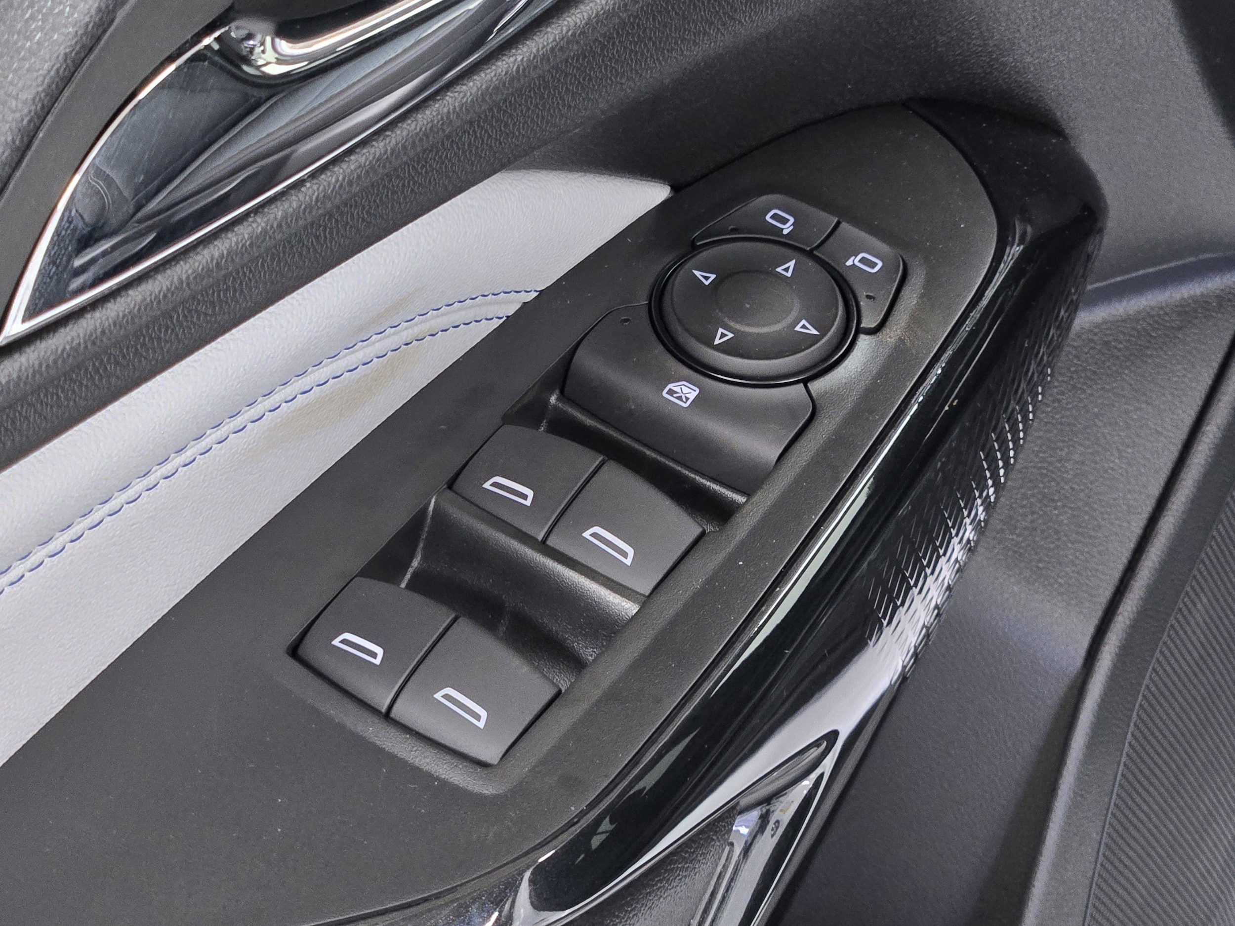 2026 Chevrolet Trax LT - Photo 20