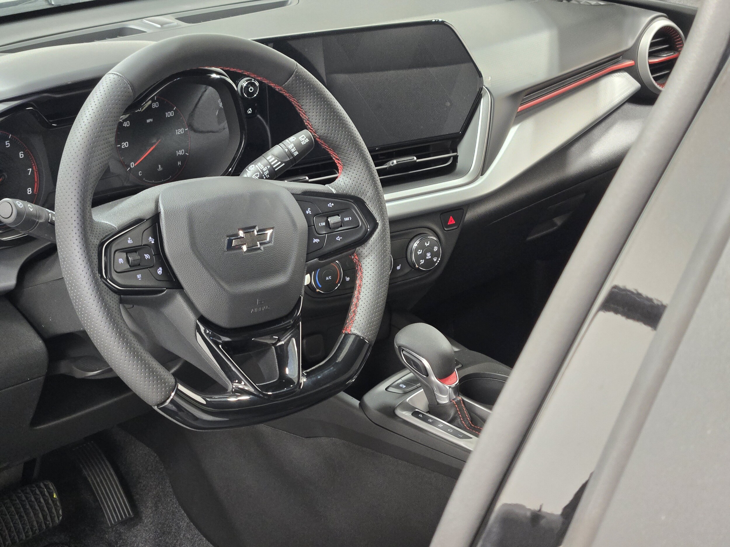 2026 Chevrolet Trax RS - Photo 21