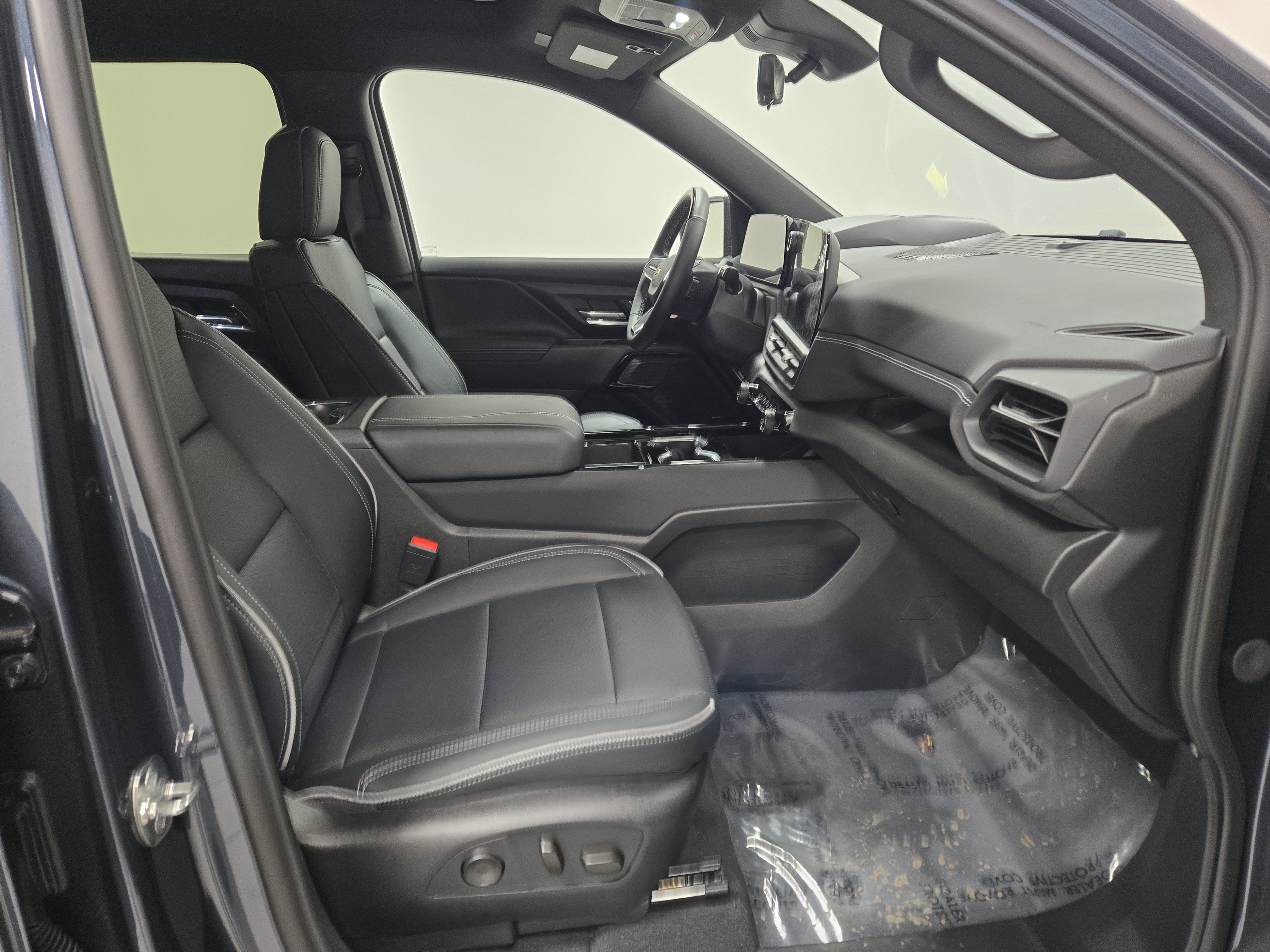 2026 Chevrolet Silverado EV LT - Photo 6