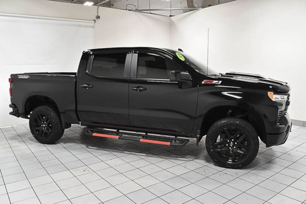 Used 2024 Chevrolet Silverado 1500 LT Trail Boss Truck Crew Cab