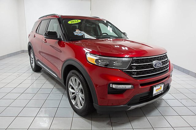 2024 Ford Explorer XLT's photo