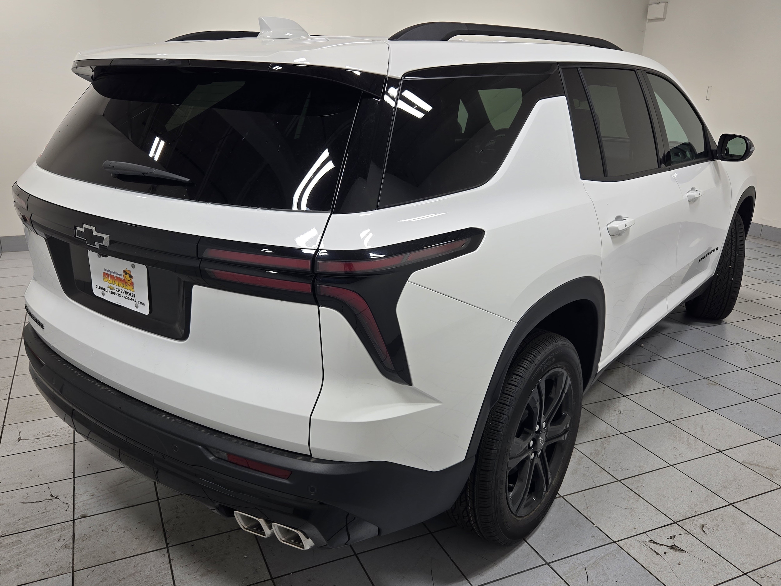 2027 Chevrolet Traverse LT - Photo 12