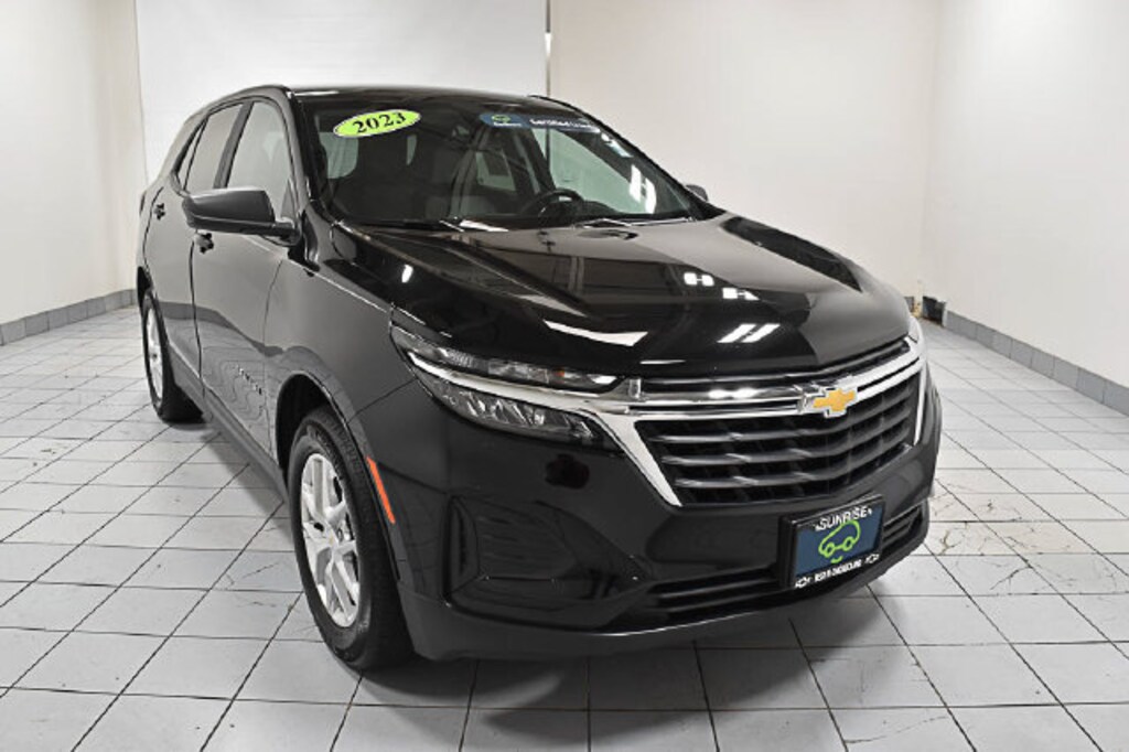 Used 2023 Chevrolet Equinox LS SUV