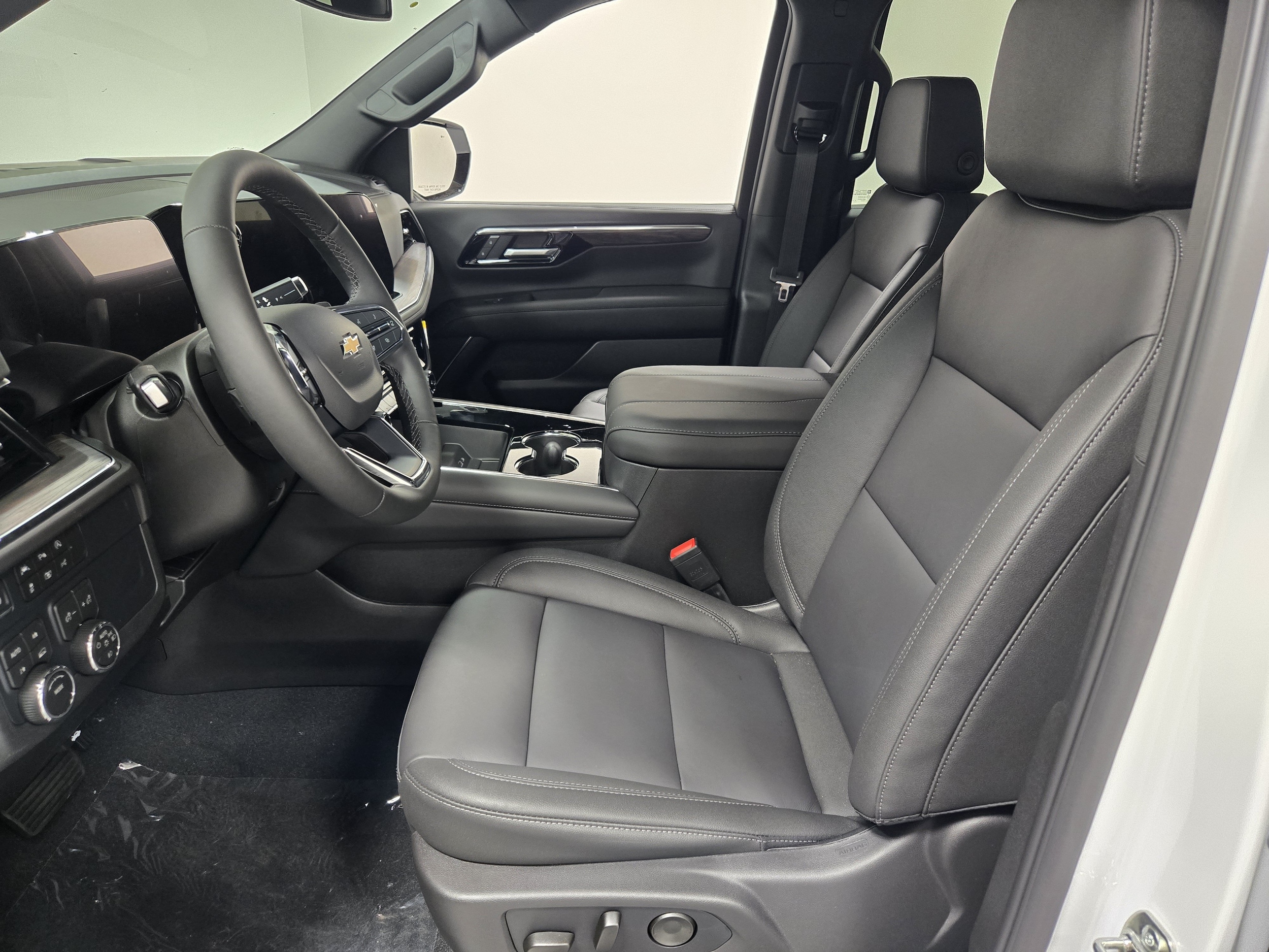 2026 Chevrolet Tahoe LT - Photo 23
