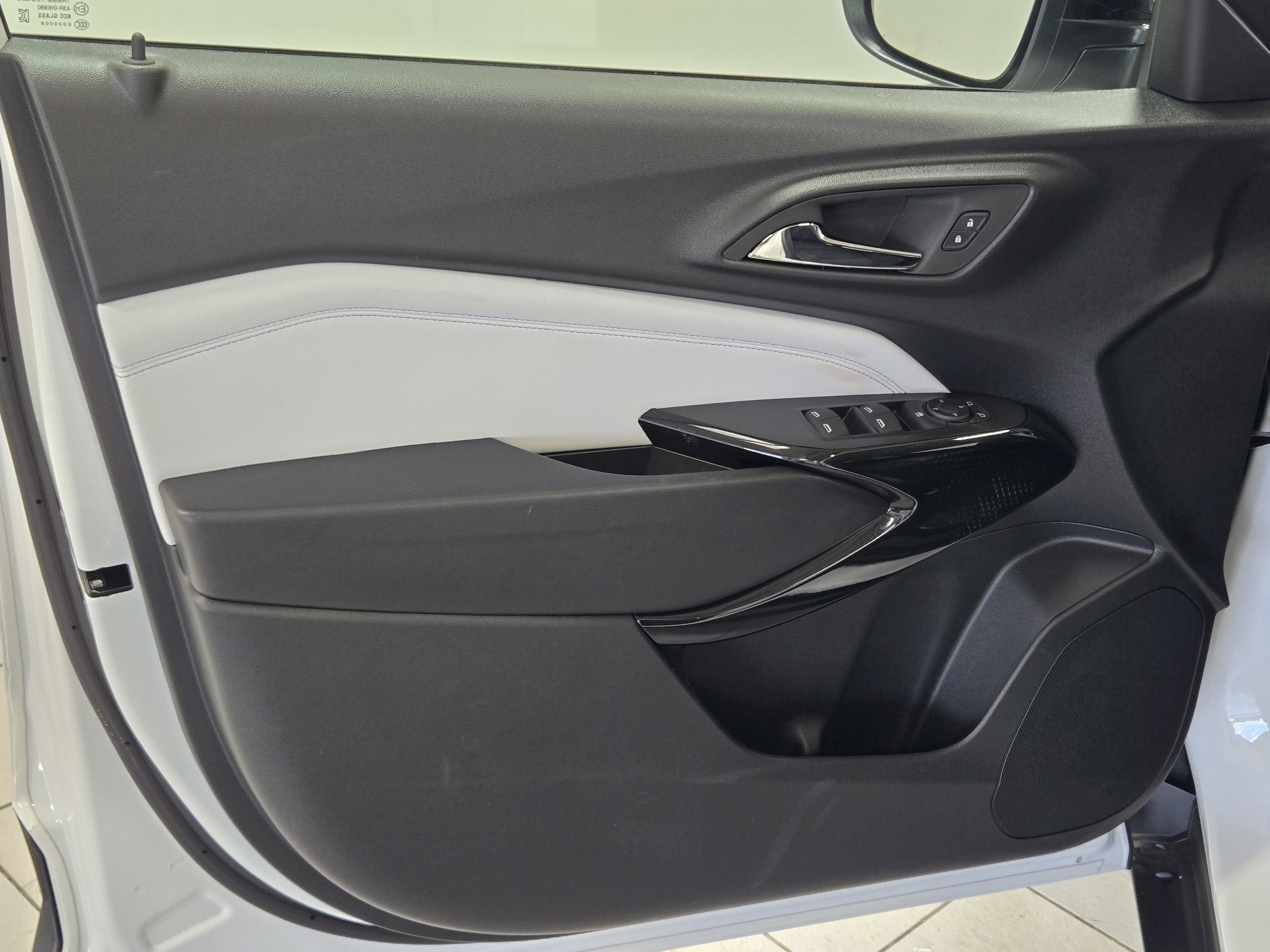 2026 Chevrolet Trax LT - Photo 19