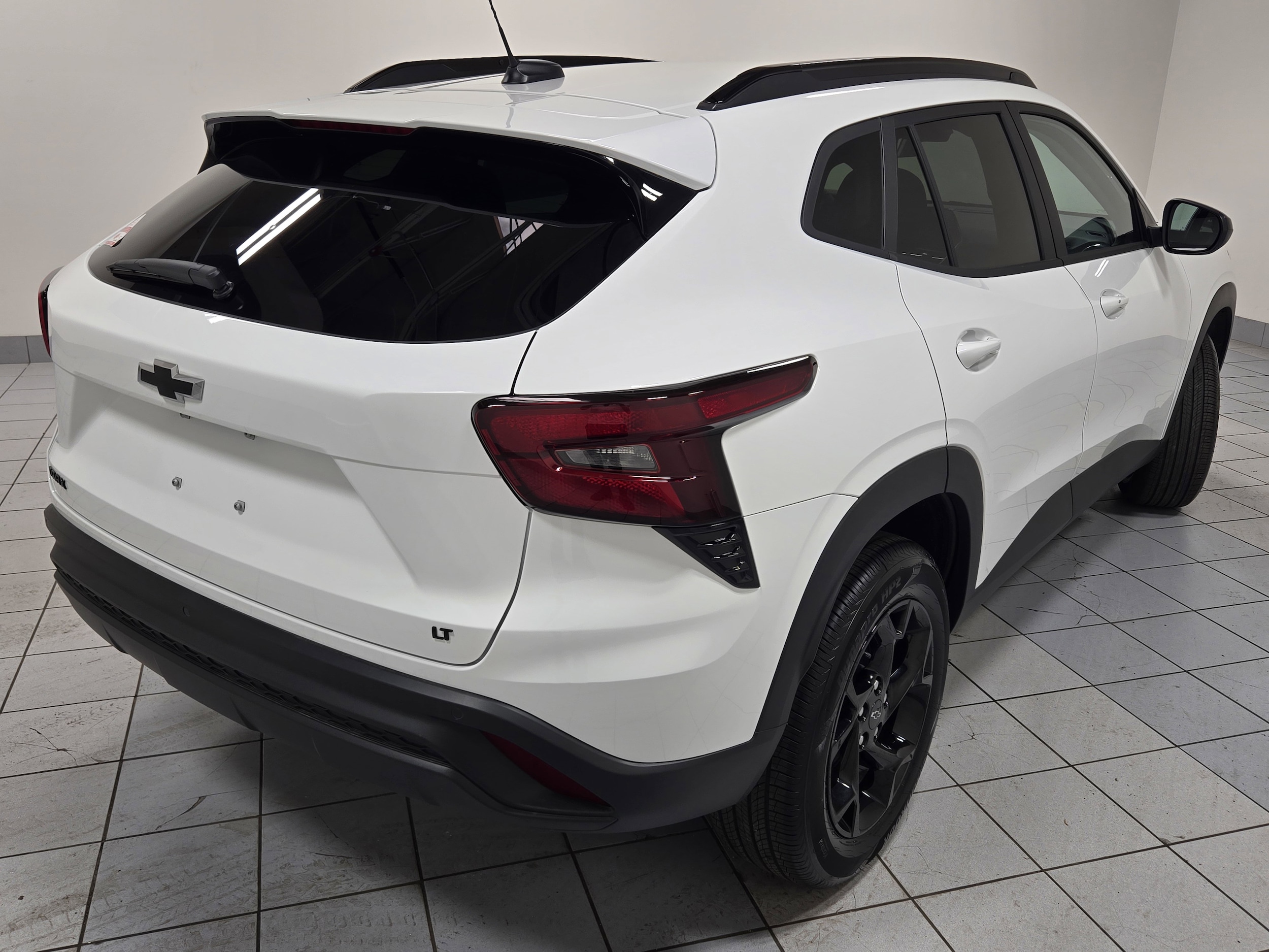 2026 Chevrolet Trax LT - Photo 11
