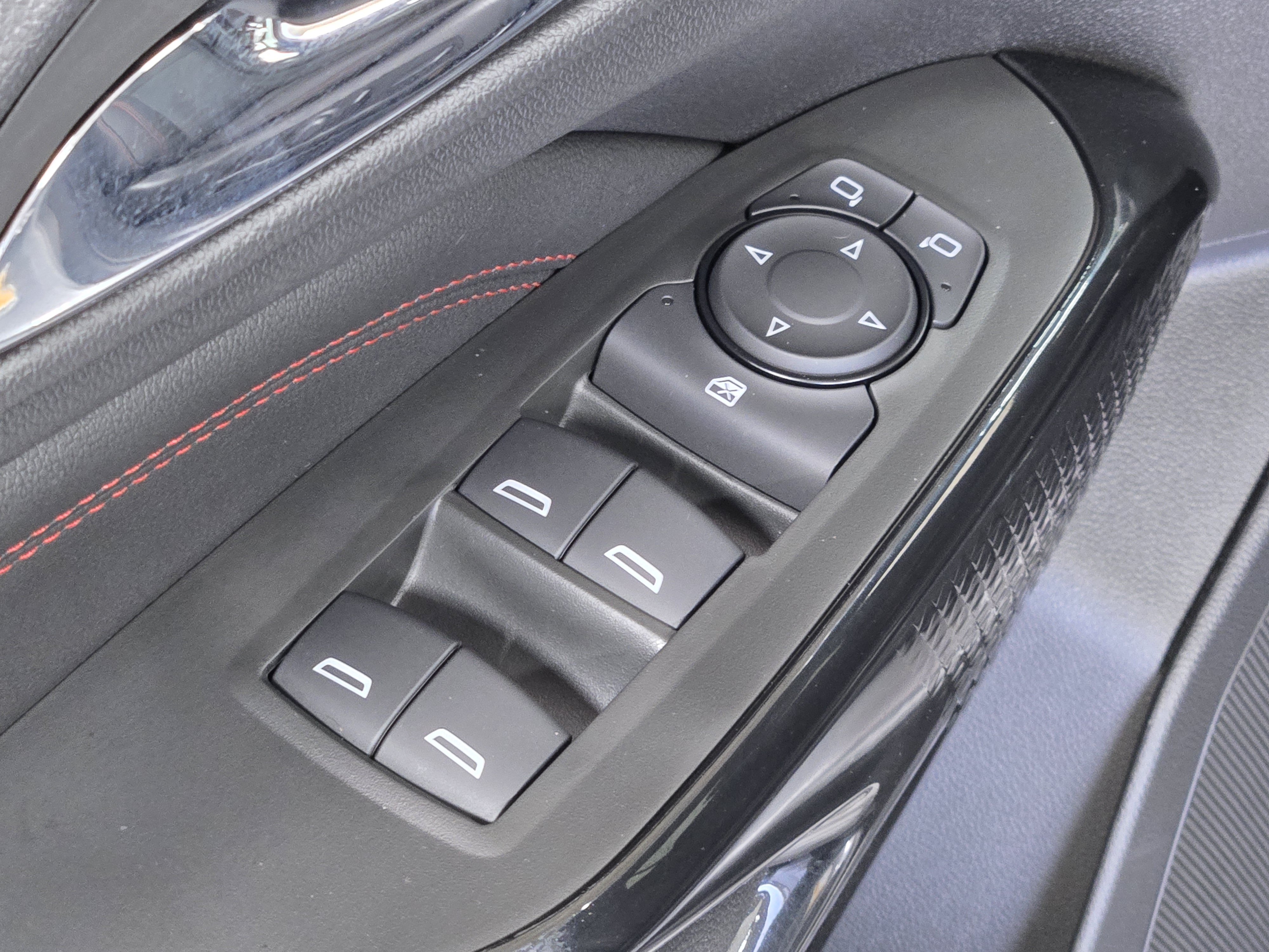 2026 Chevrolet Trax RS - Photo 18
