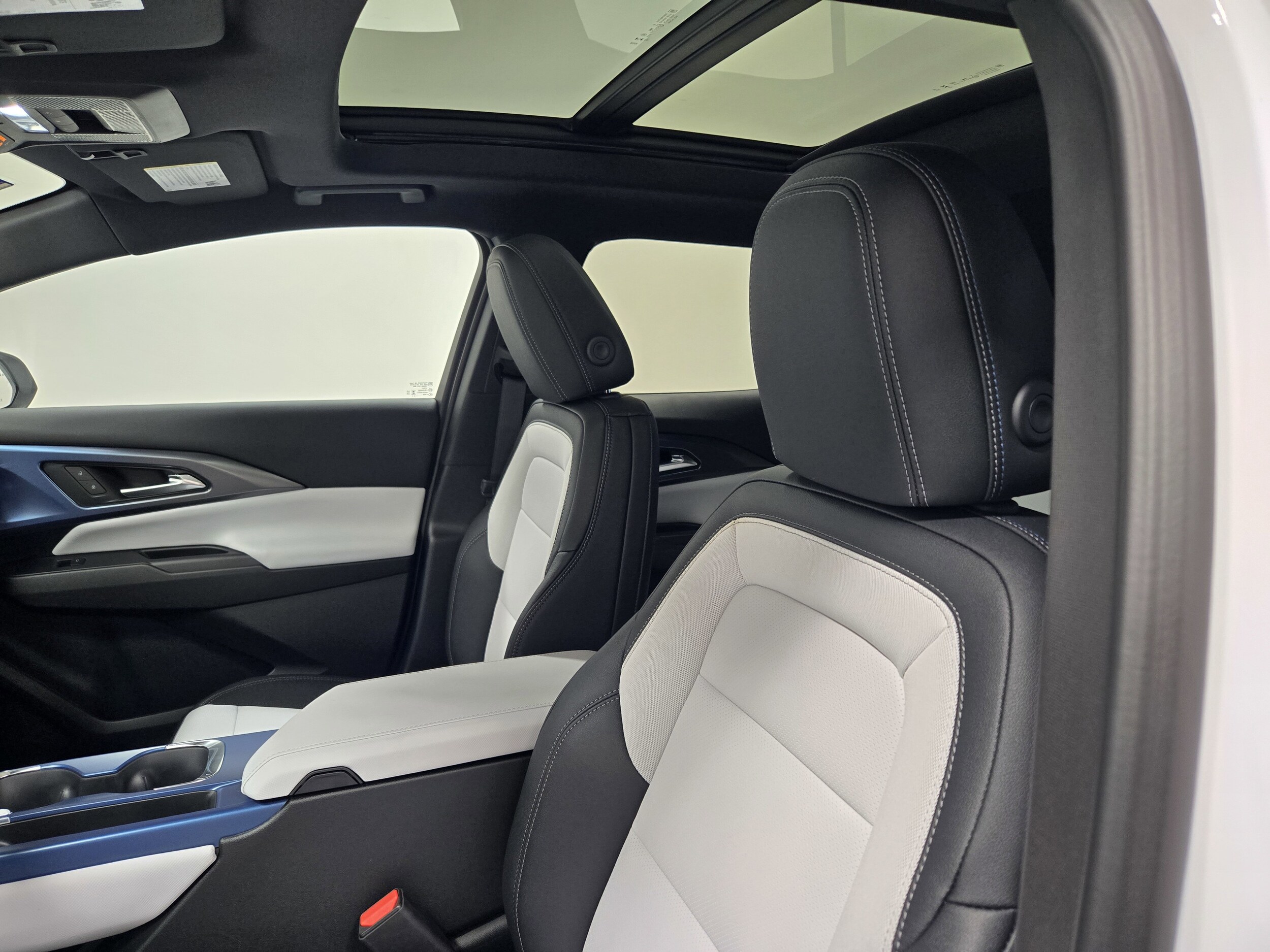 2026 Chevrolet Equinox EV 2LT - Photo 24