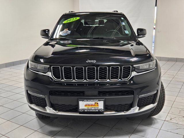 2023 Jeep Grand Cherokee Limited photo 2