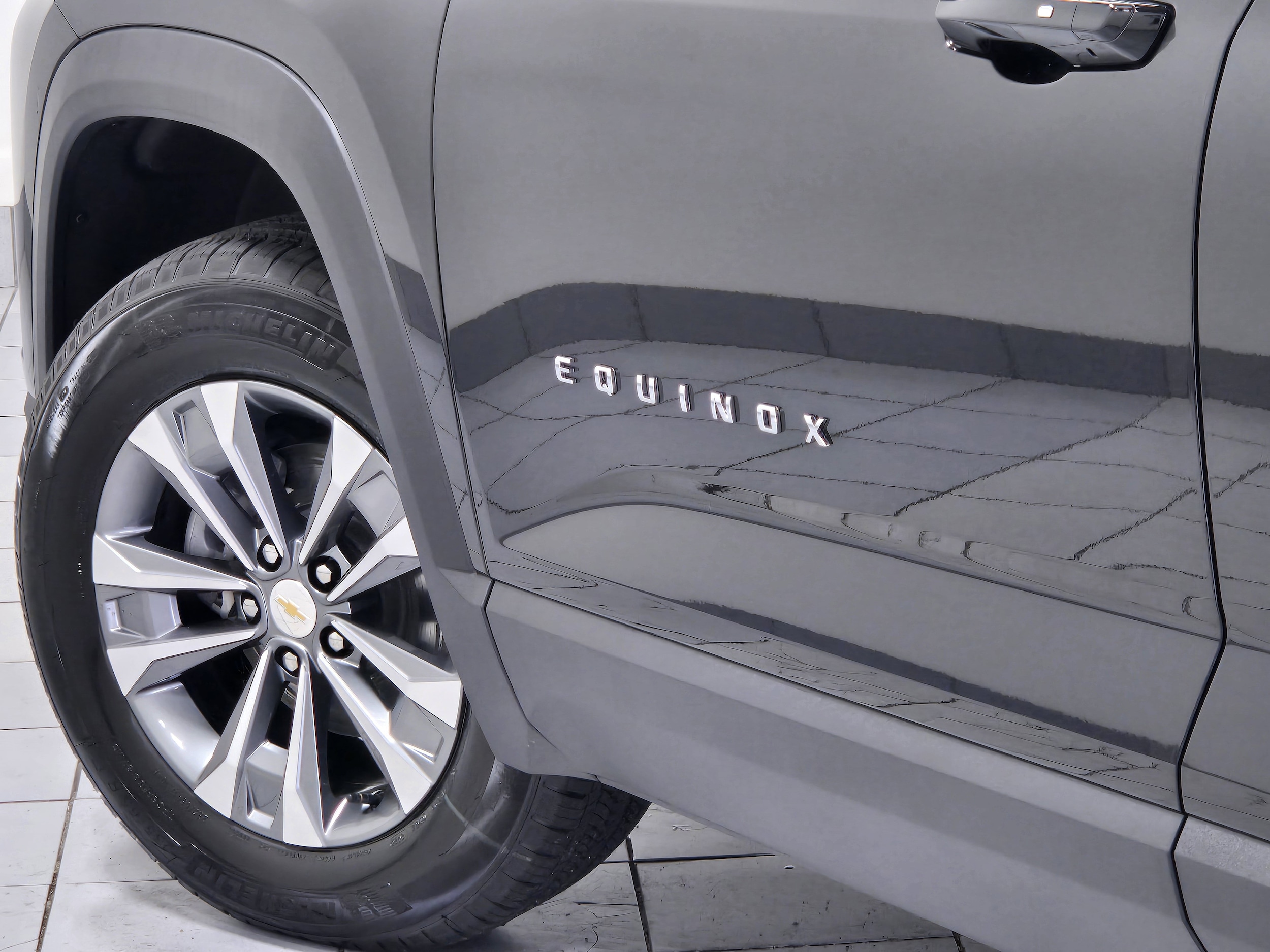 2027 Chevrolet Equinox LT - Photo 13