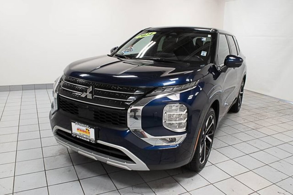 Used 2024 Mitsubishi Outlander SE SUV