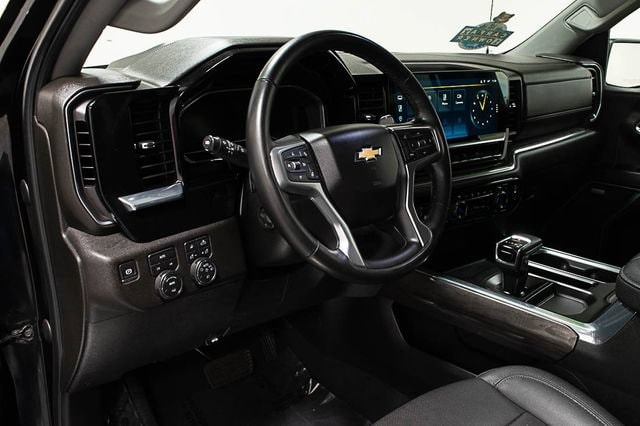2024 Chevrolet Silverado 1500 LTZ - Photo 10