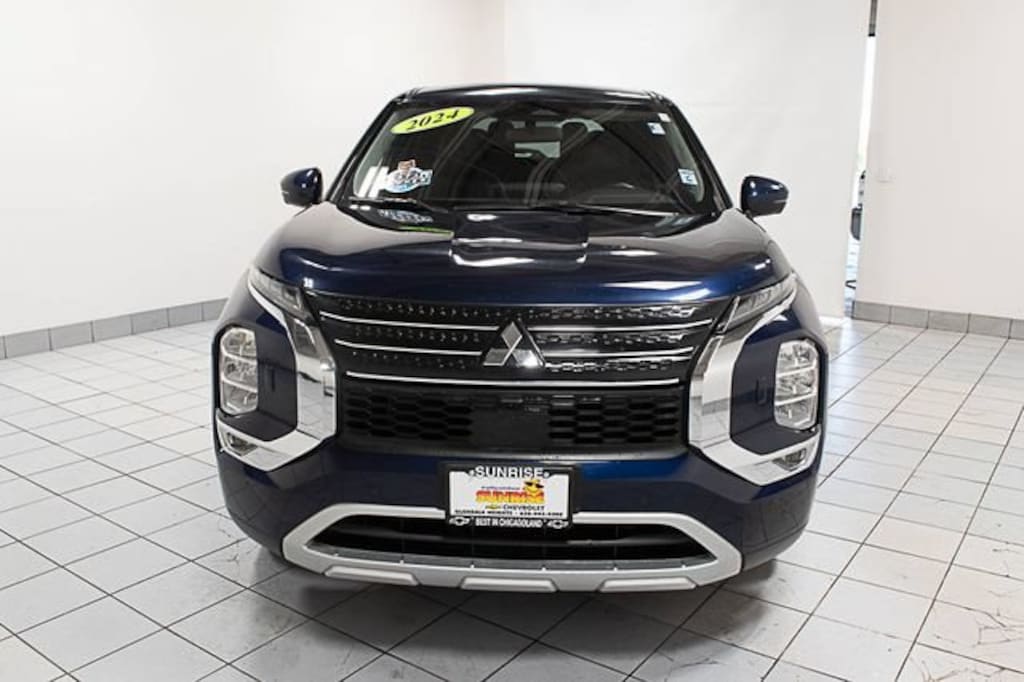 Used 2024 Mitsubishi Outlander SE SUV