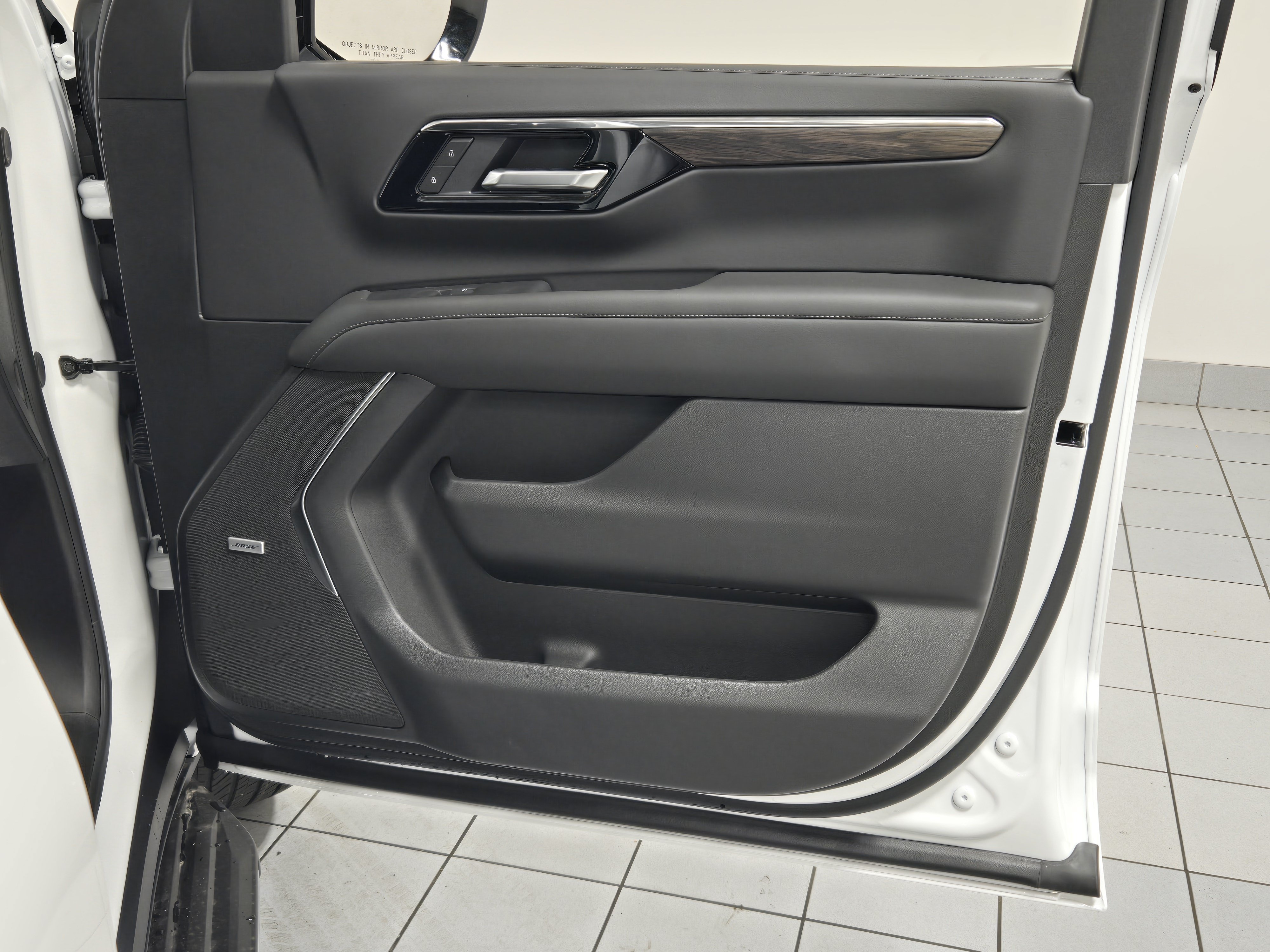 2026 Chevrolet Tahoe LT - Photo 6