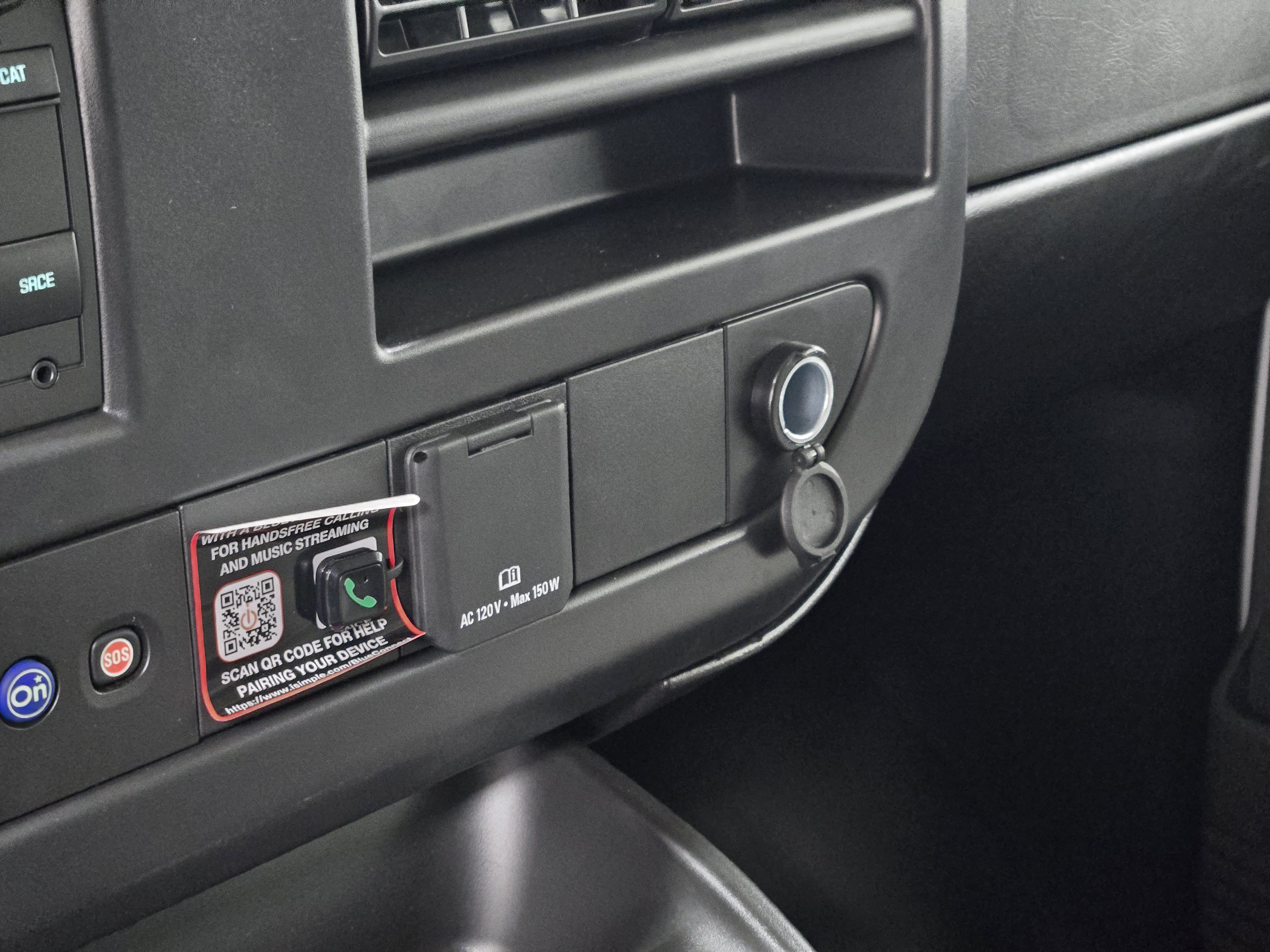 2025 Chevrolet Express Cargo Work Van - Photo 18