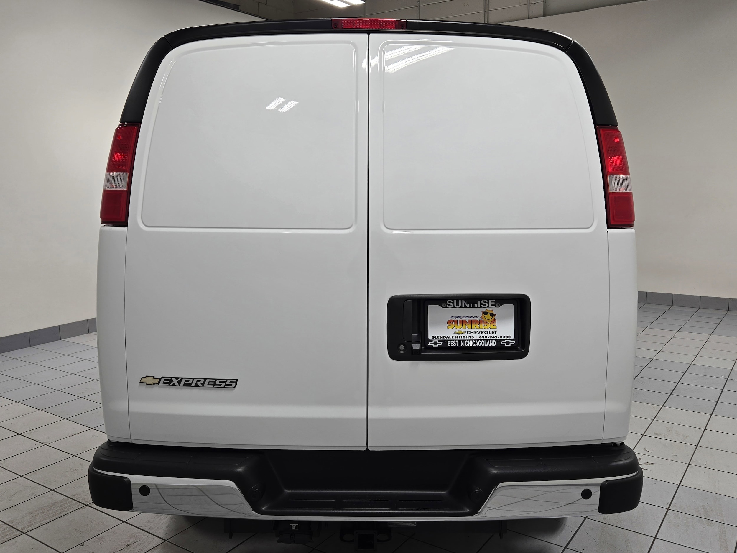 2025 Chevrolet Express Cargo Work Van - Photo 9