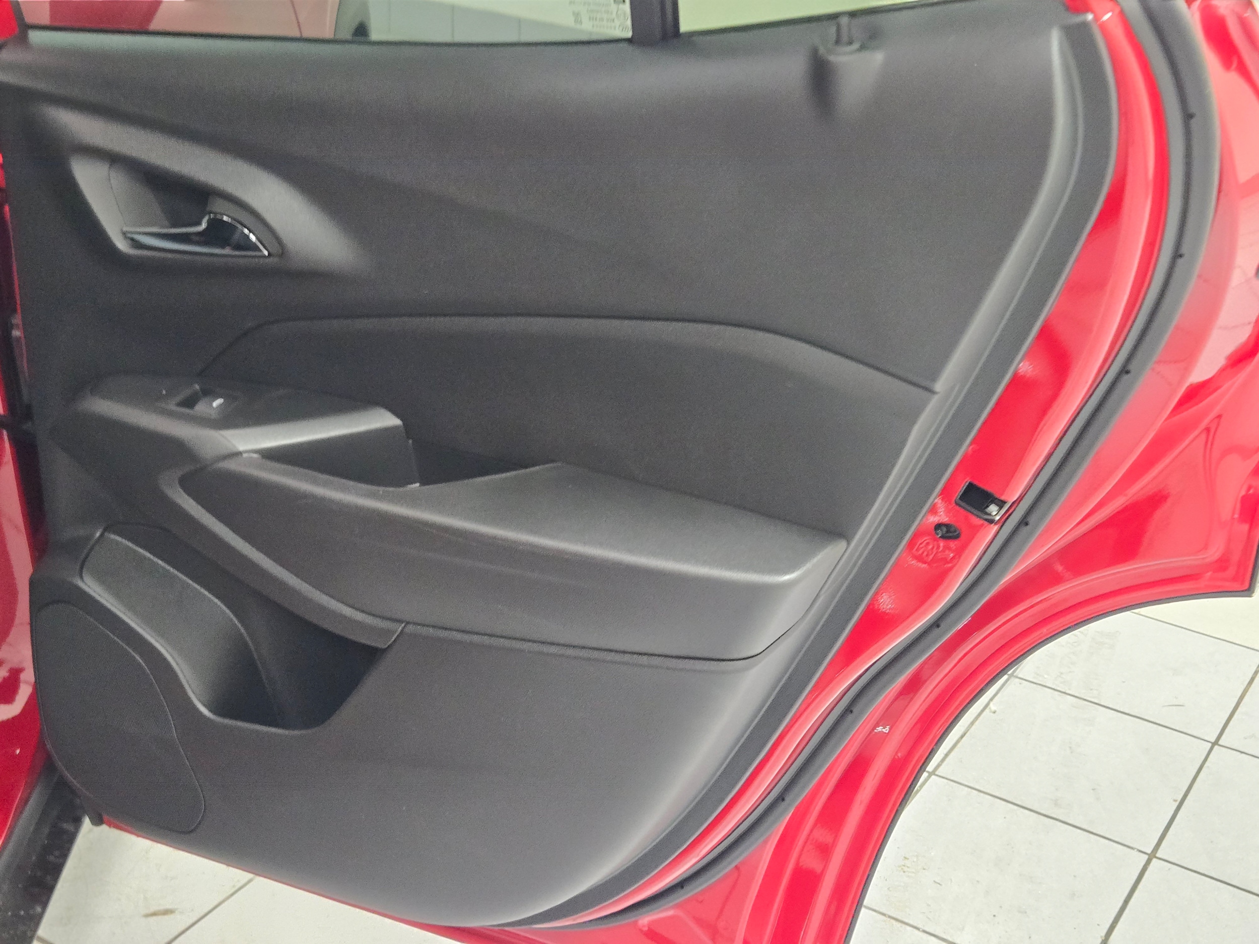 2026 Chevrolet Trax LT - Photo 8
