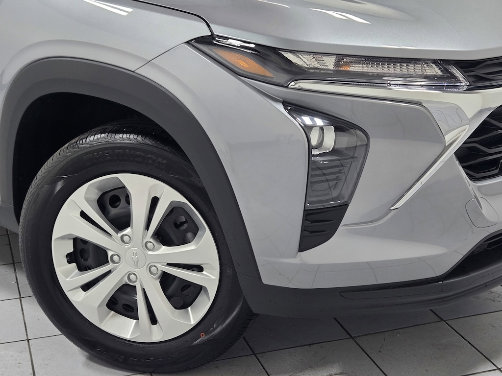 New 2026 Chevrolet Trax LS SUV