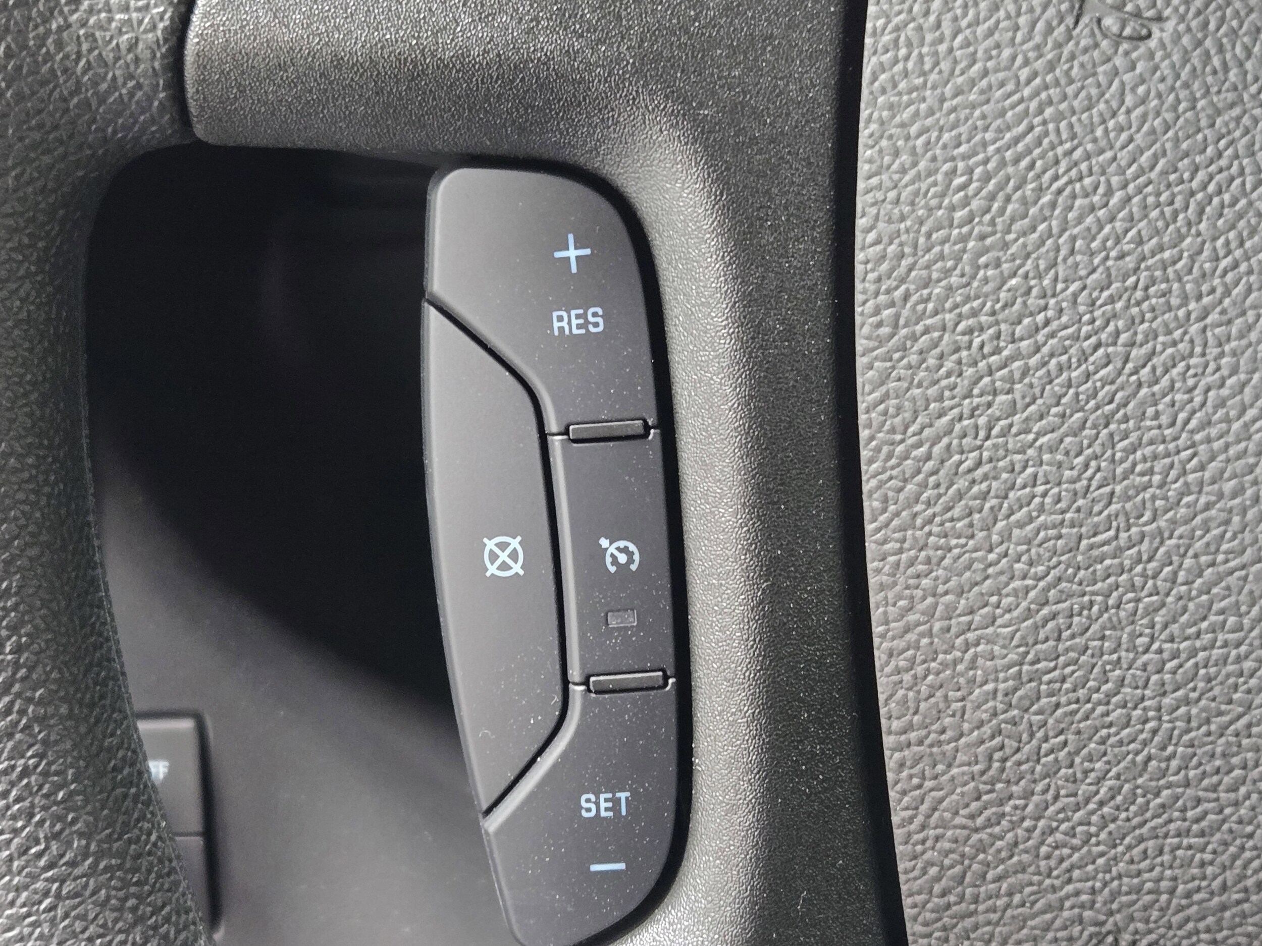 2025 Chevrolet Express Cargo Work Van - Photo 18