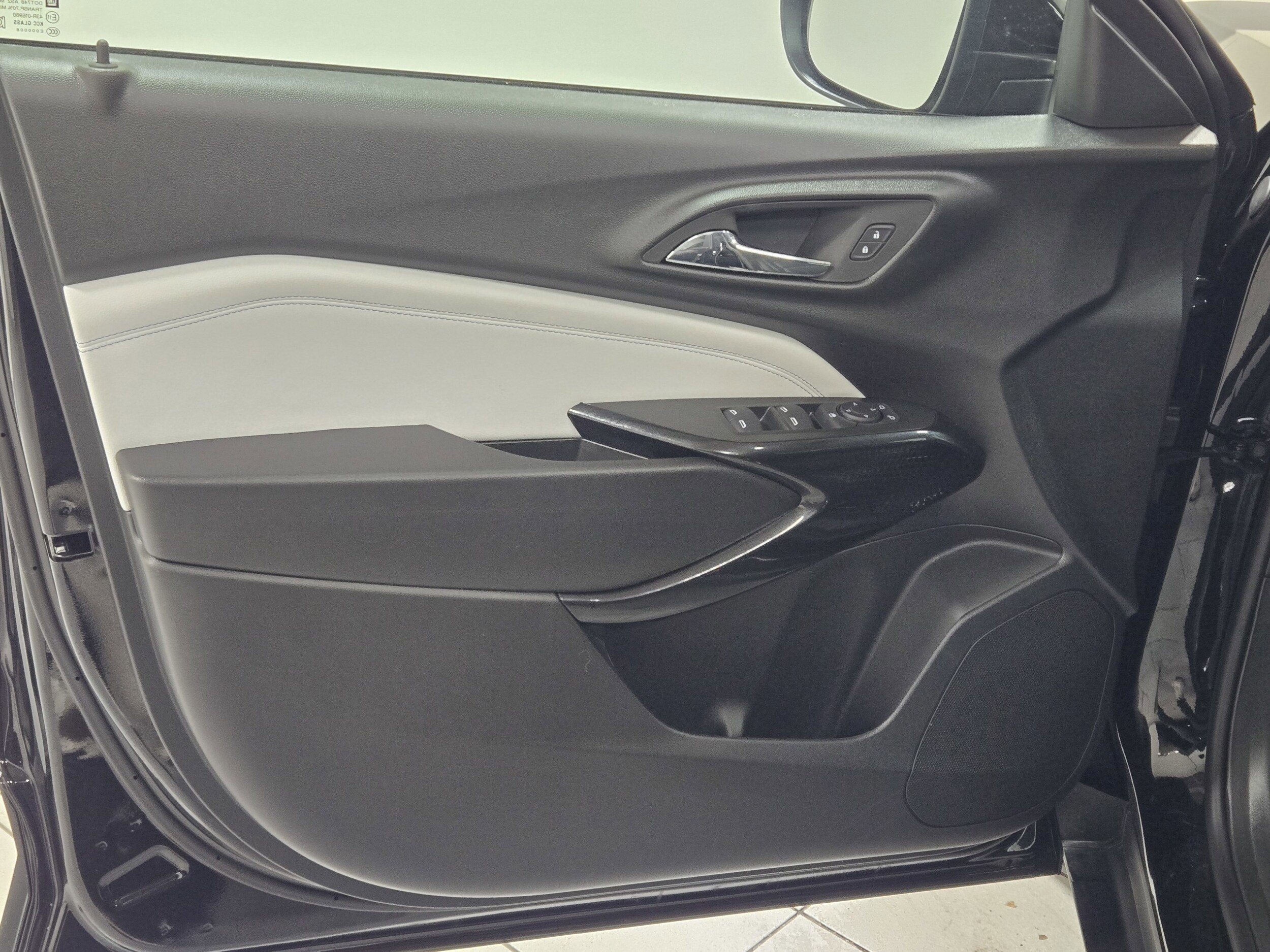 2026 Chevrolet Trax LT - Photo 17