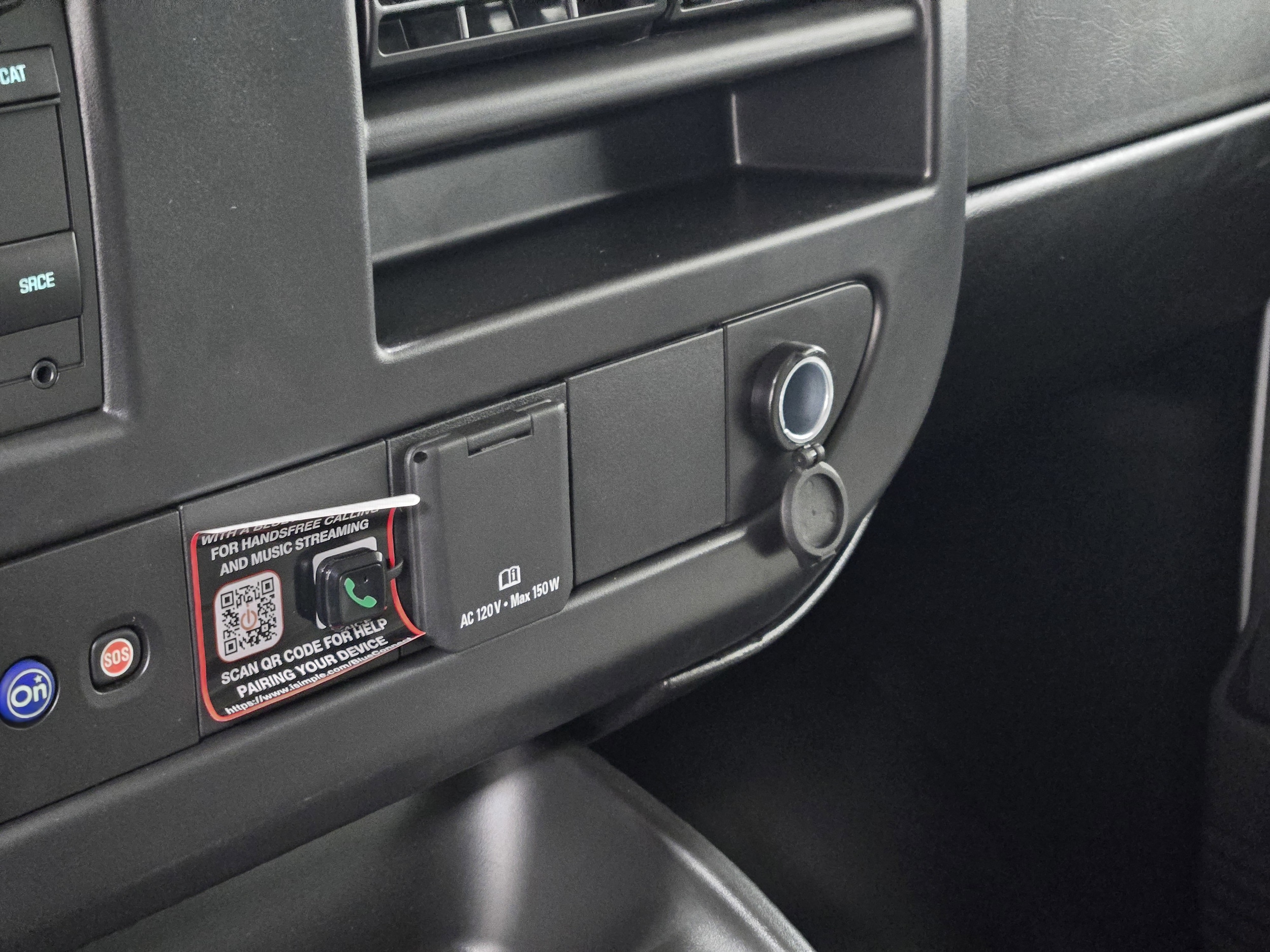 2025 Chevrolet Express Cargo Work Van - Photo 17