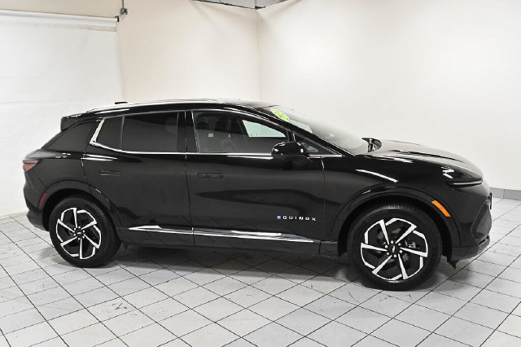 Used 2024 Chevrolet Equinox EV 2LT SUV