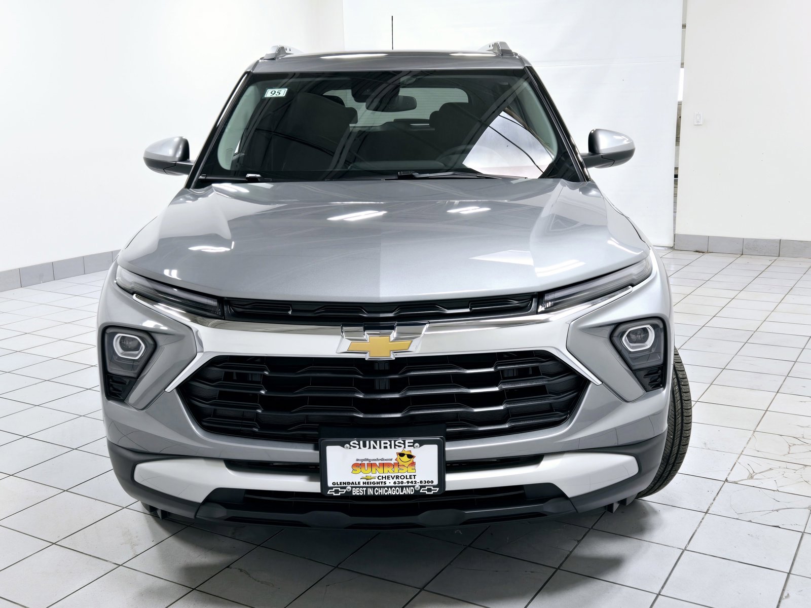2025 Chevrolet Trailblazer LT photo 2