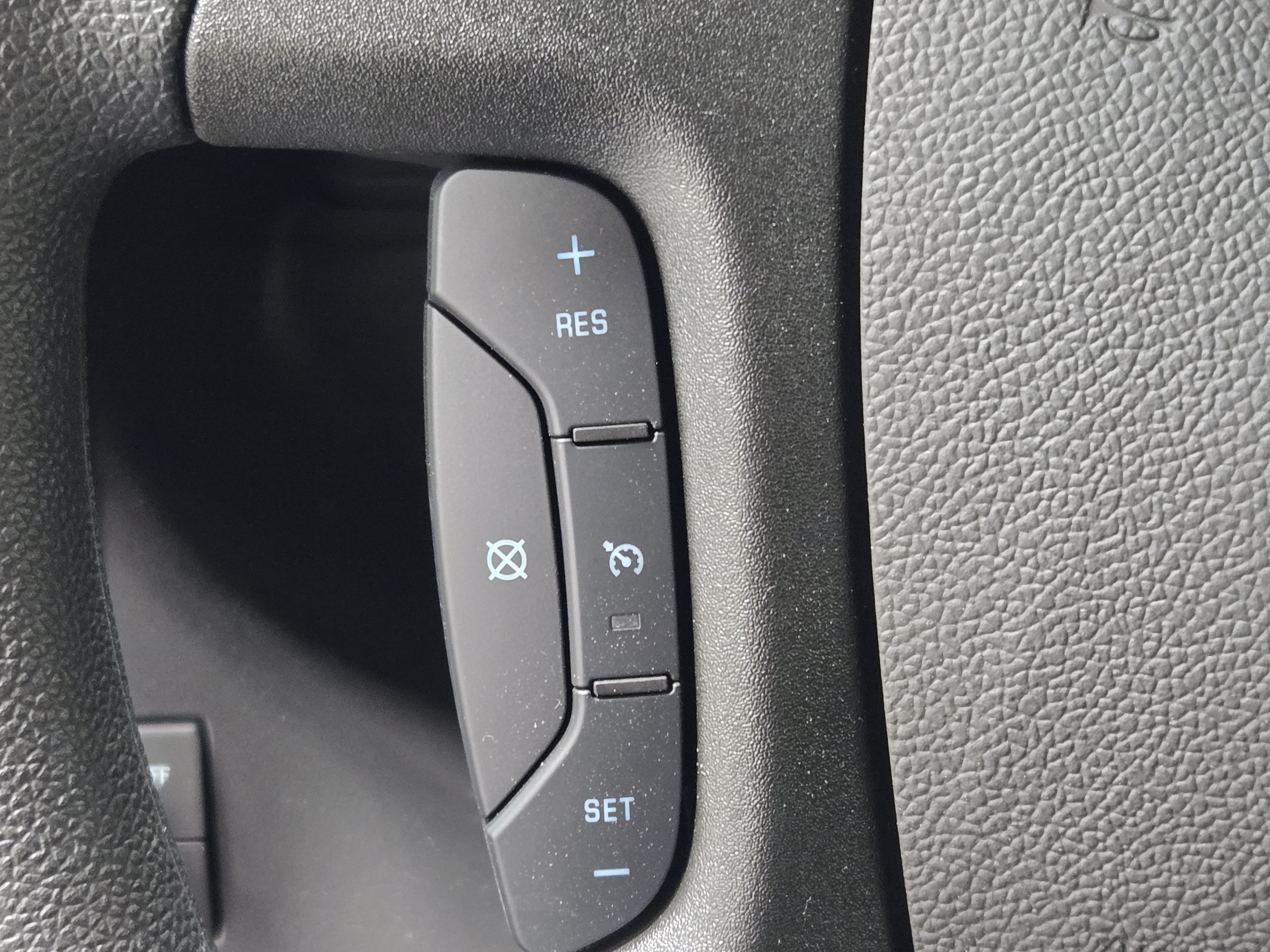2025 Chevrolet Express Cargo Work Van - Photo 18
