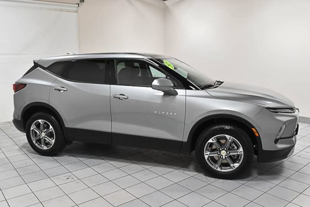 Used 2025 Chevrolet Blazer 2LT SUV