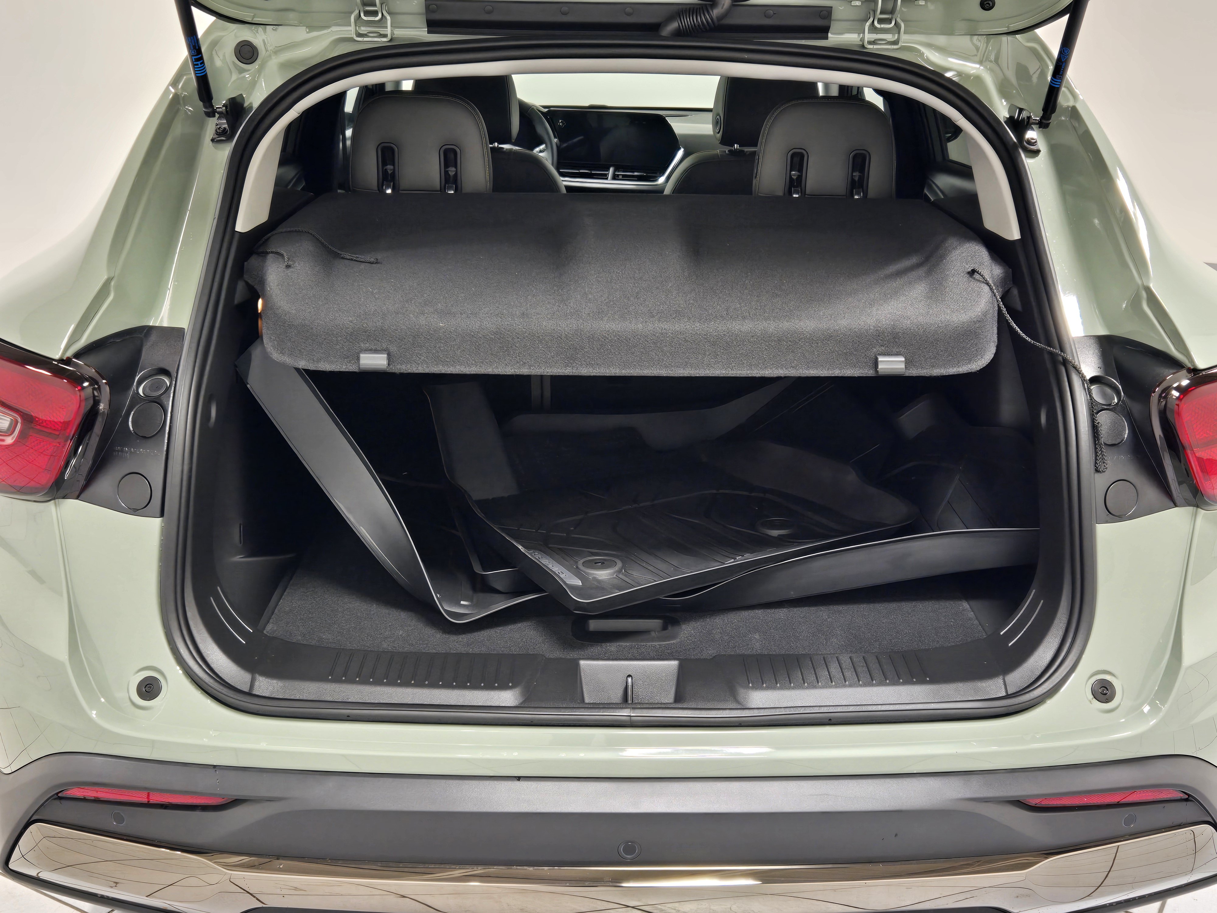 2026 Chevrolet Trax Activ - Photo 12