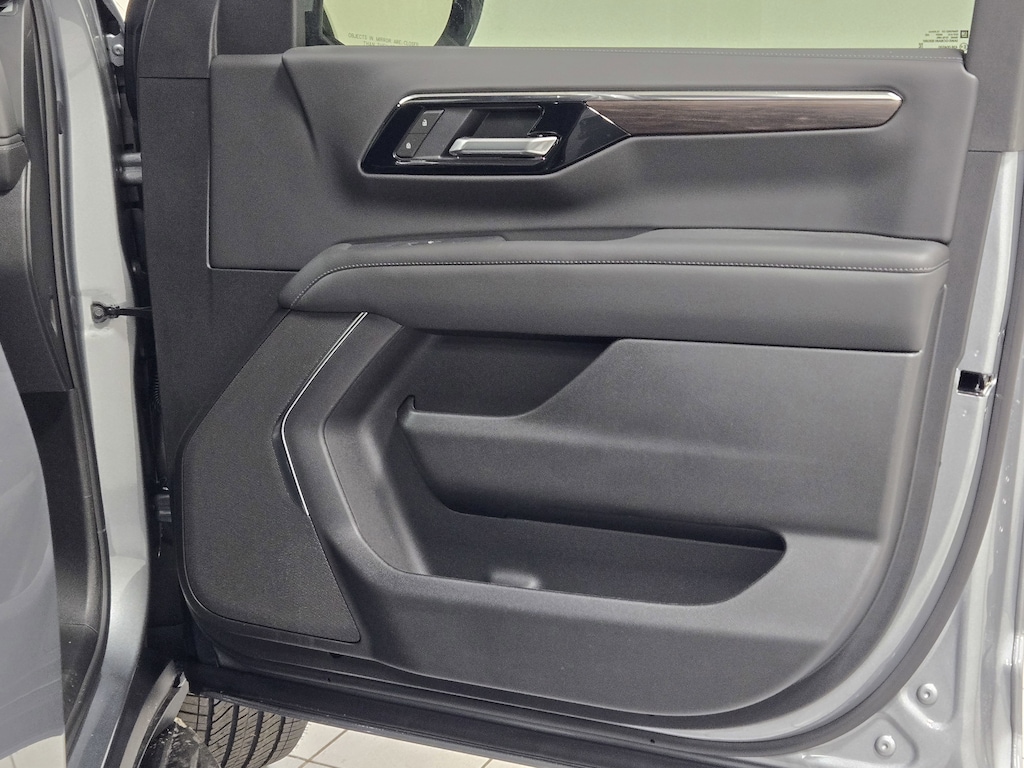 New 2026 Chevrolet Suburban LS SUV