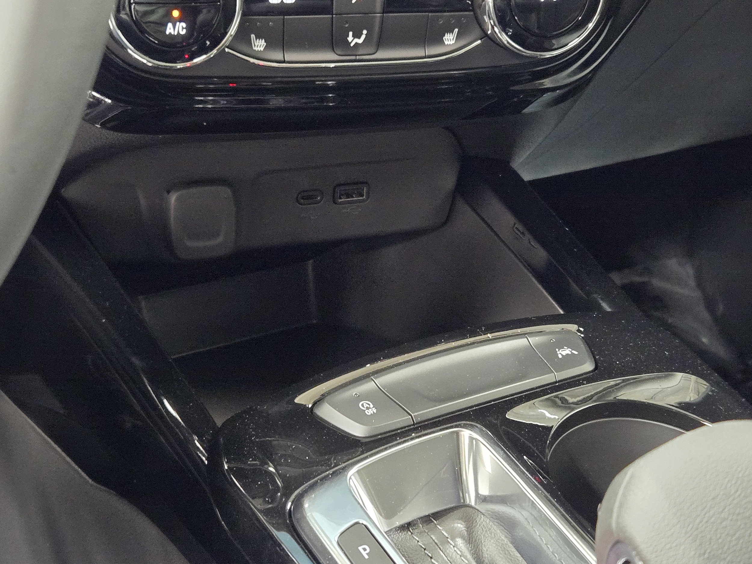 2026 Chevrolet Trax LT - Photo 26
