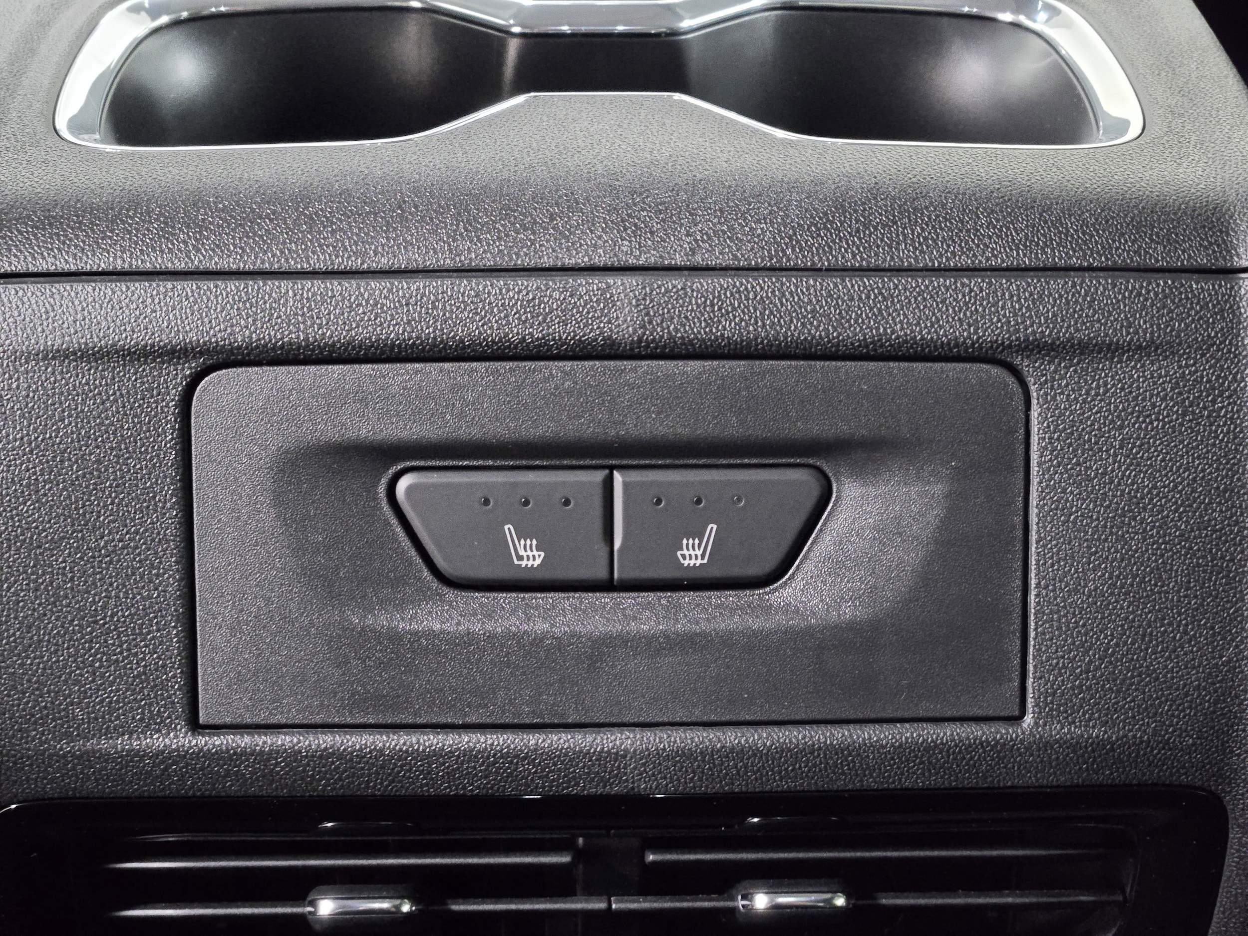 2026 Chevrolet Silverado EV LT - Photo 15