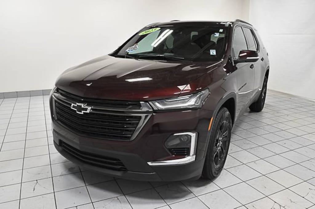 Used 2023 Chevrolet Traverse LT Cloth SUV