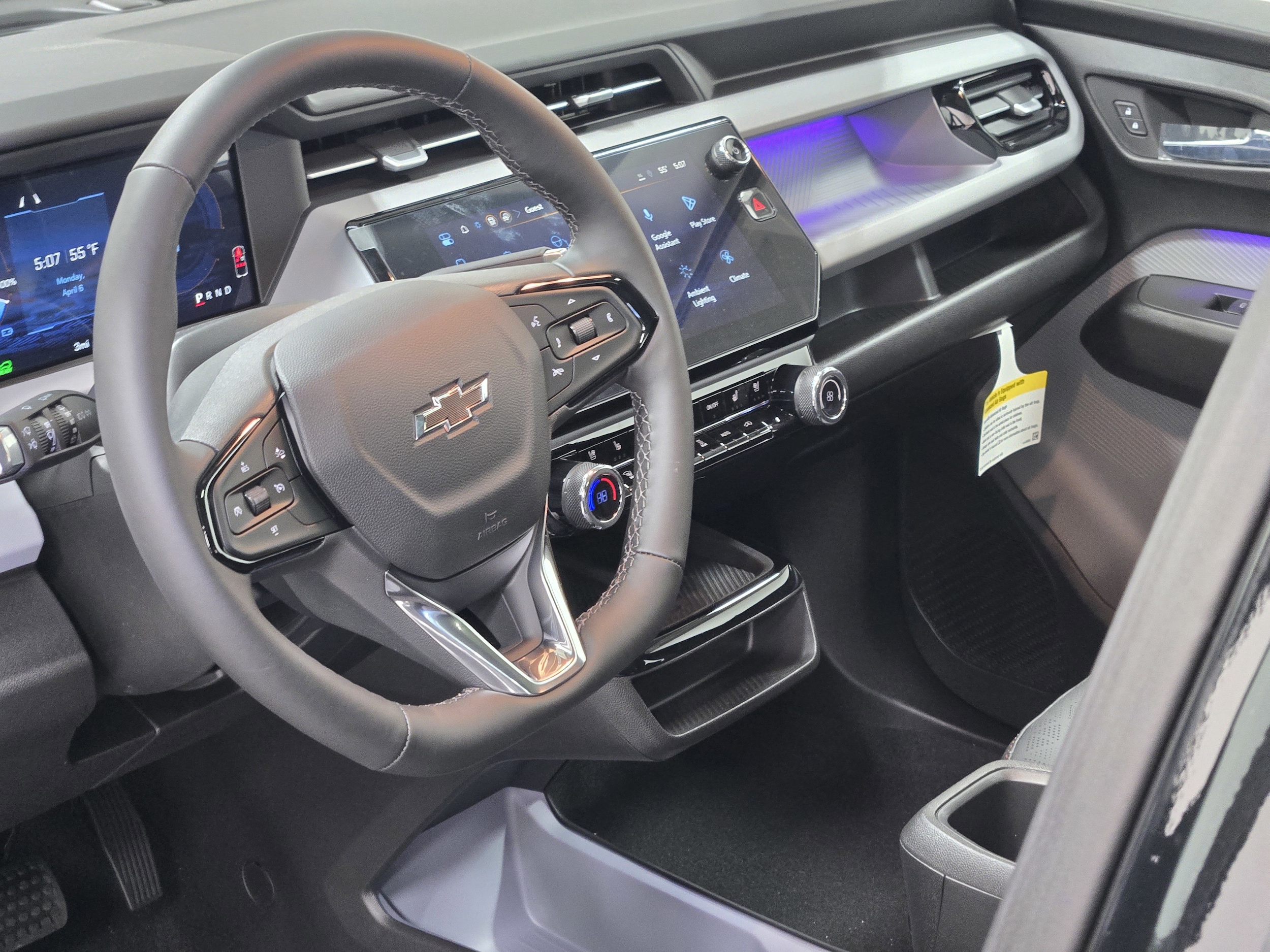 2027 Chevrolet Bolt RS - Photo 23