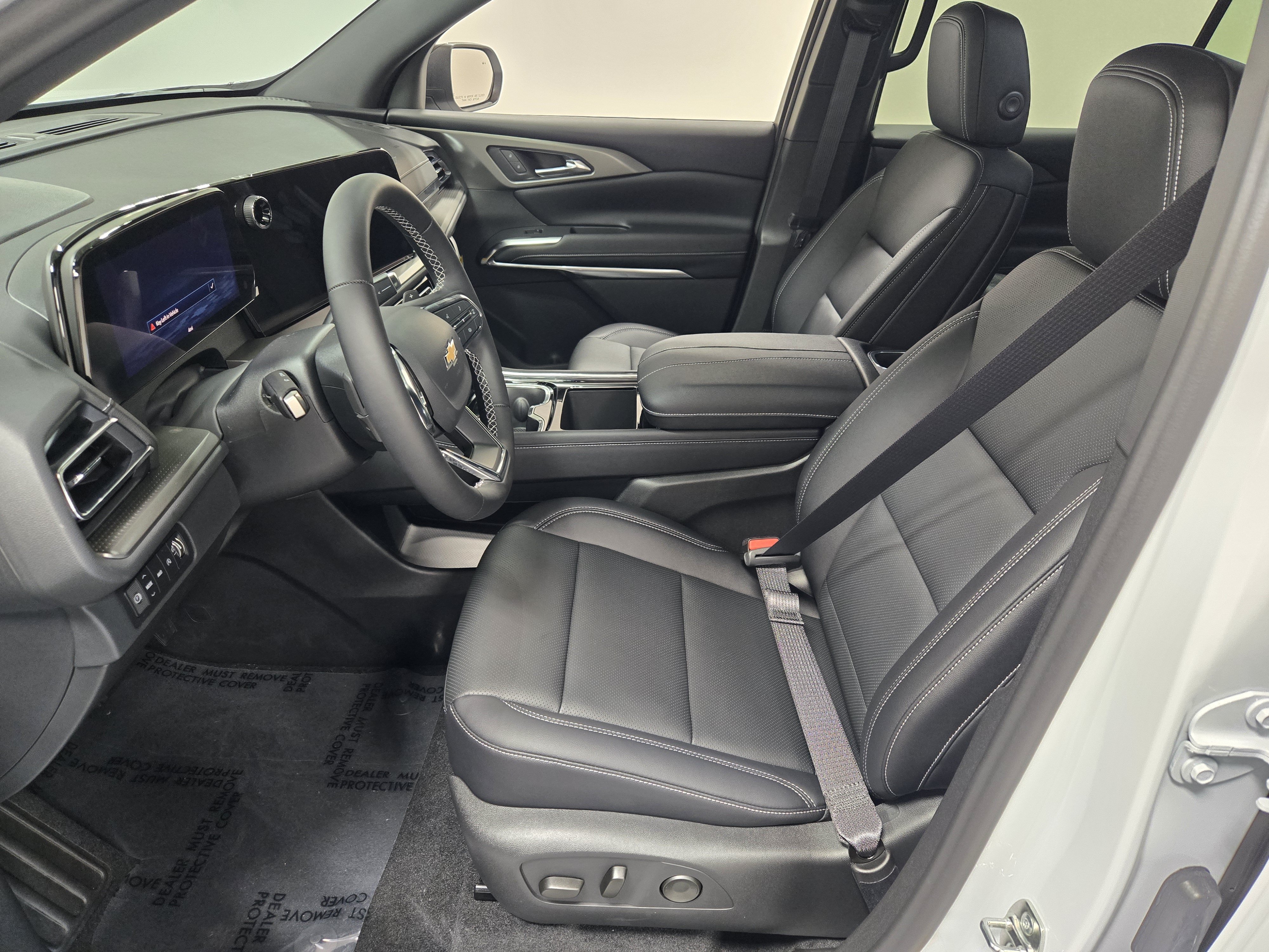 2027 Chevrolet Traverse LT - Photo 22