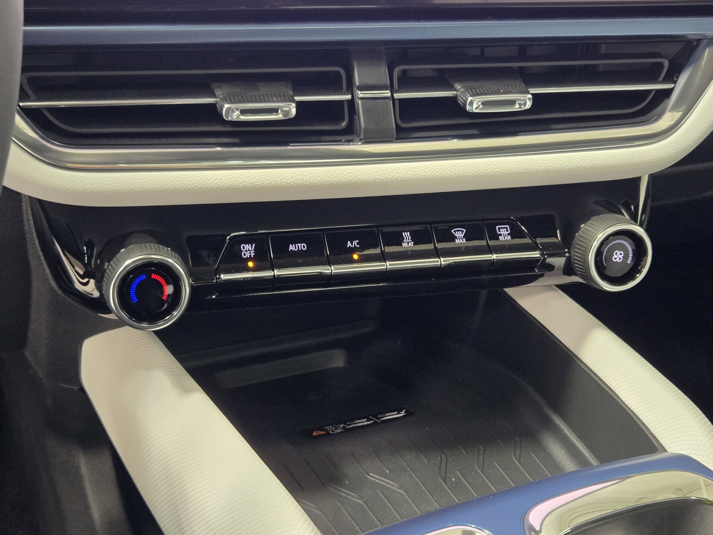 2026 Chevrolet Equinox EV 2LT - Photo 27
