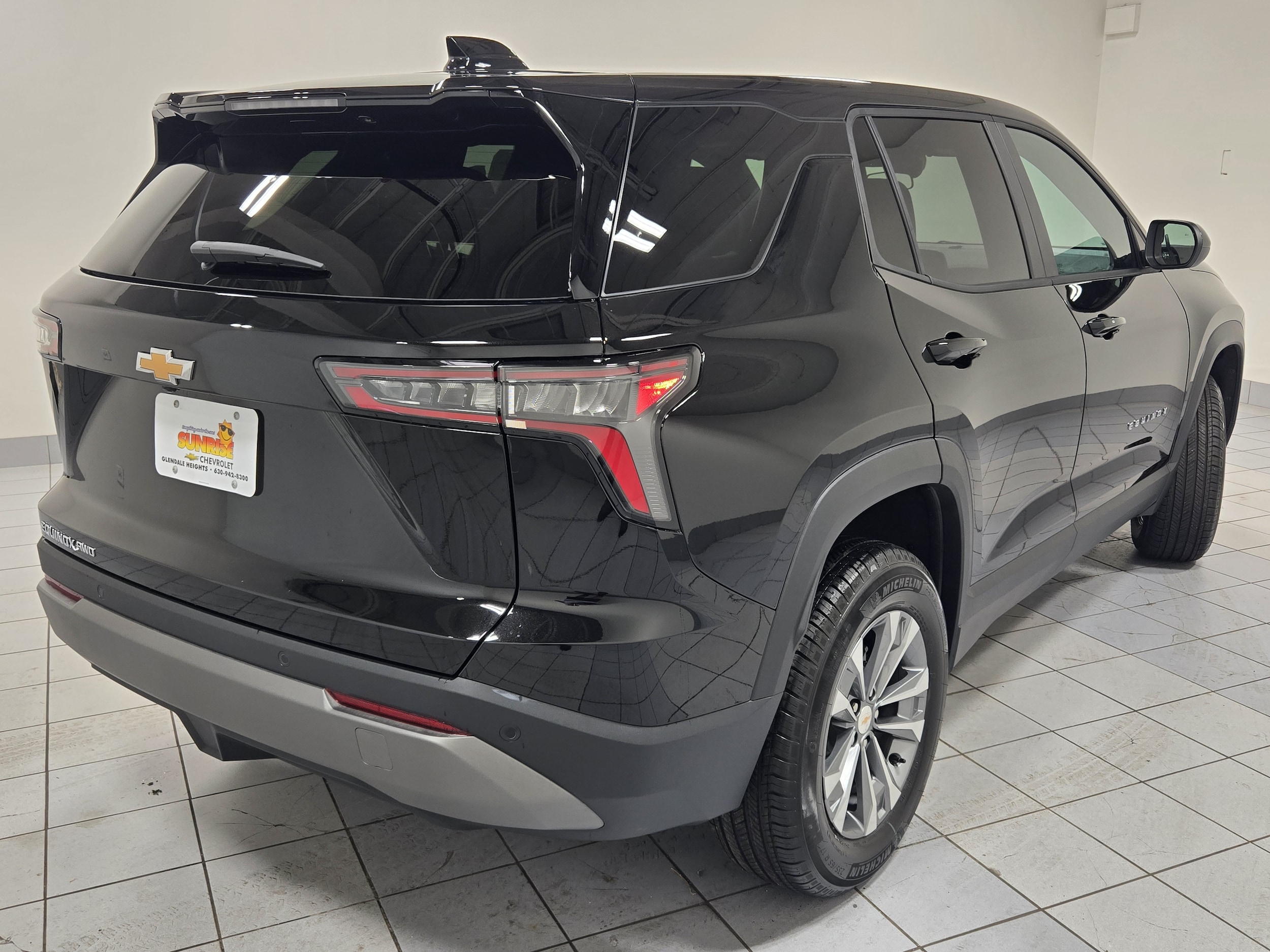 2027 Chevrolet Equinox LT - Photo 9