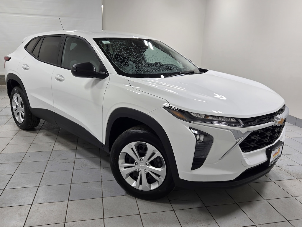 New 2026 Chevrolet Trax LS SUV