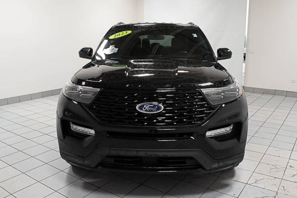 Used 2023 Ford Explorer ST-Line SUV