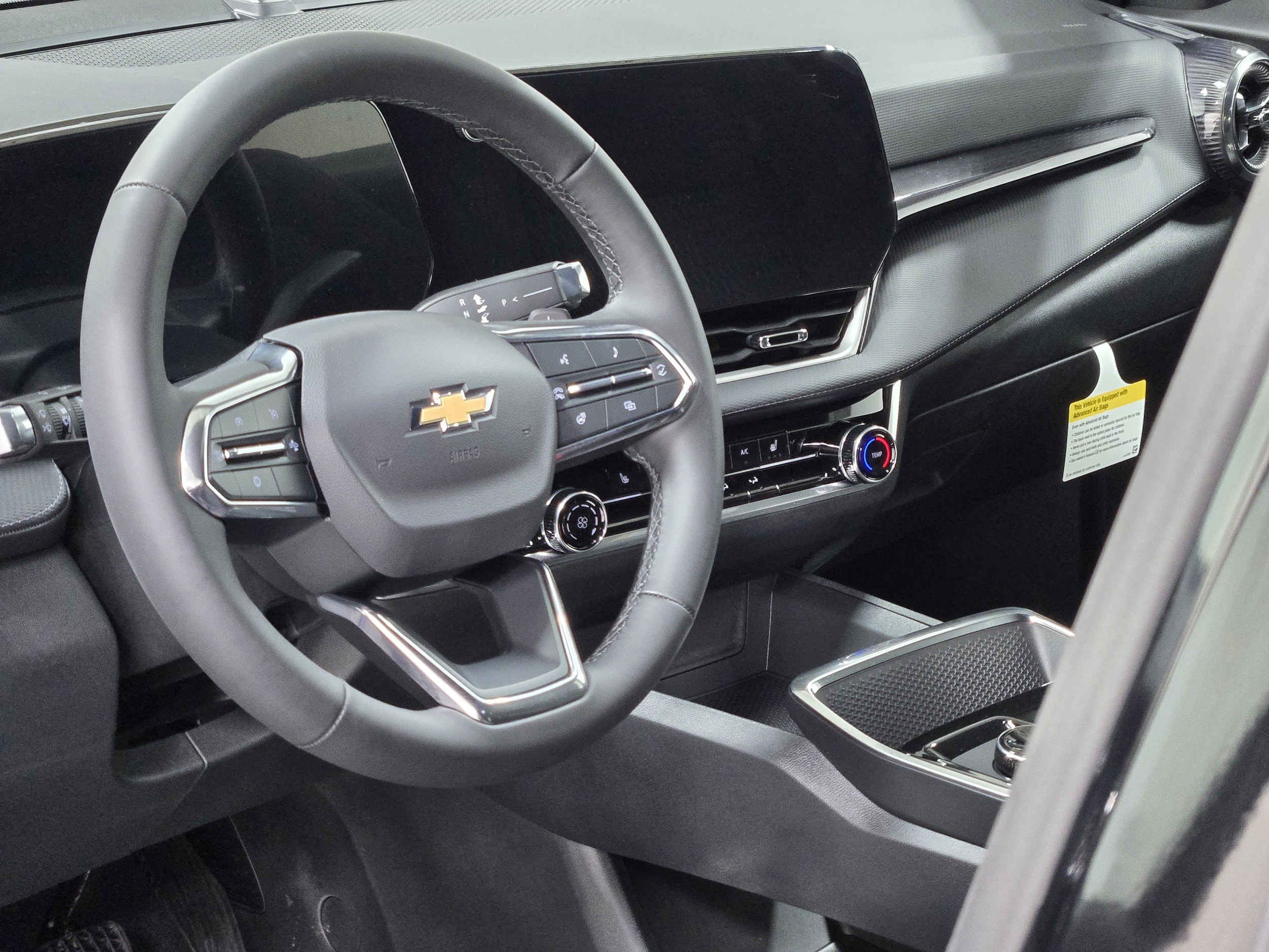 2027 Chevrolet Equinox LT - Photo 21