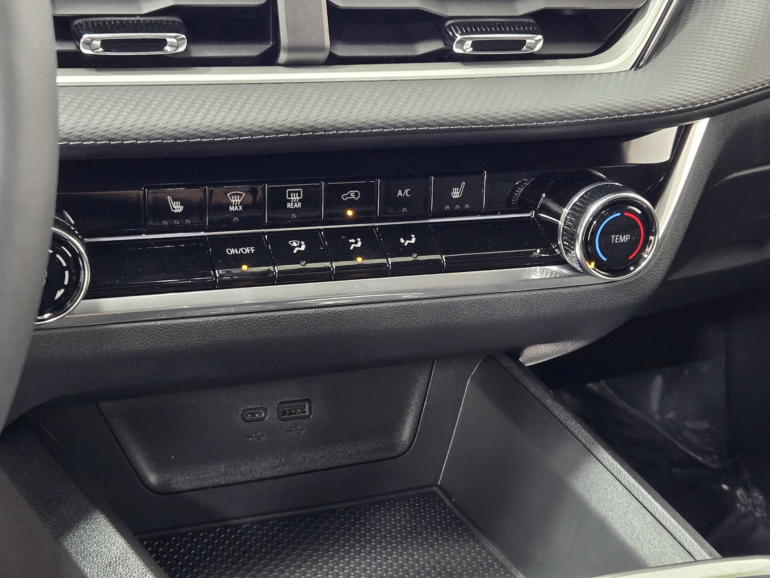 2026 Chevrolet Equinox LT - Photo 24