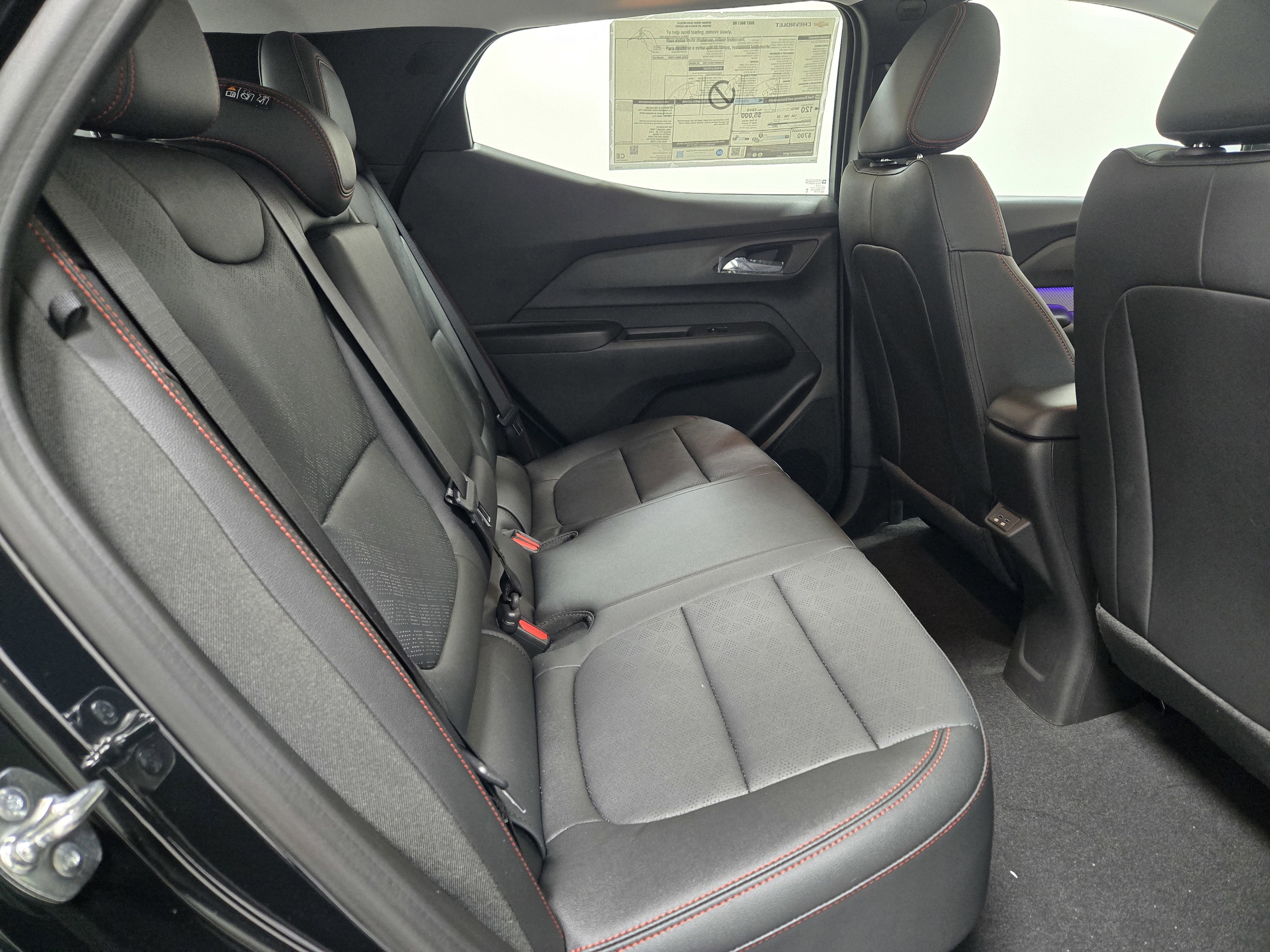 2027 Chevrolet Bolt RS - Photo 10