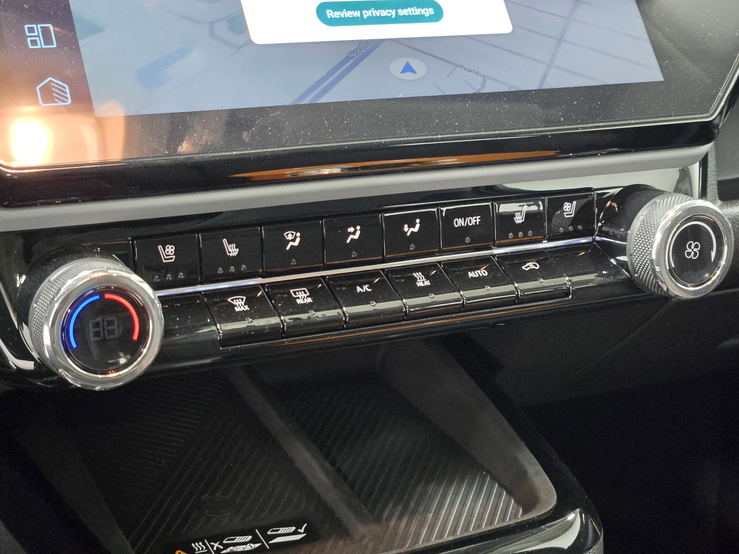 2027 Chevrolet Bolt RS - Photo 27