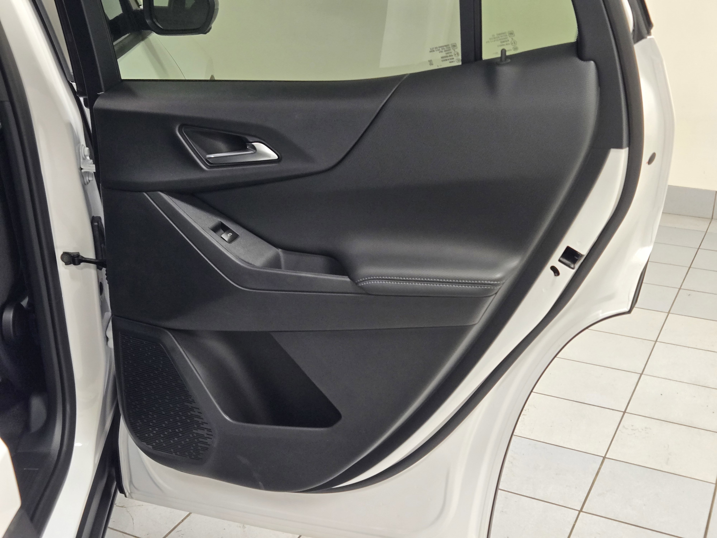 2026 Chevrolet Equinox LT - Photo 8