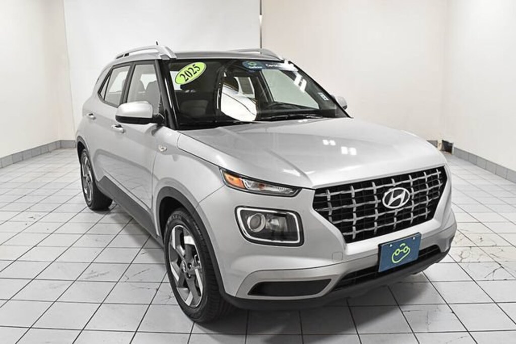Used 2025 Hyundai Venue SEL SUV