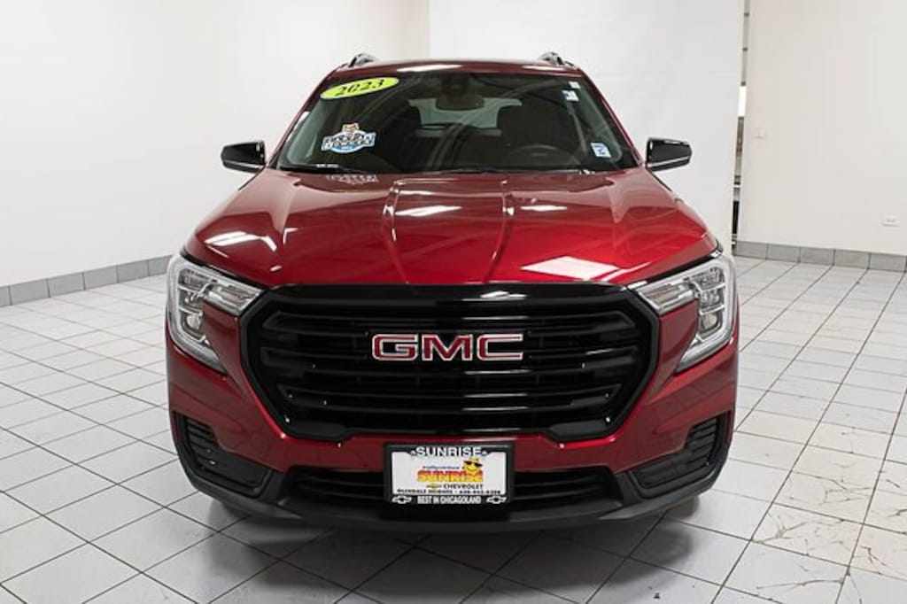 Used 2023 GMC Terrain SLE SUV